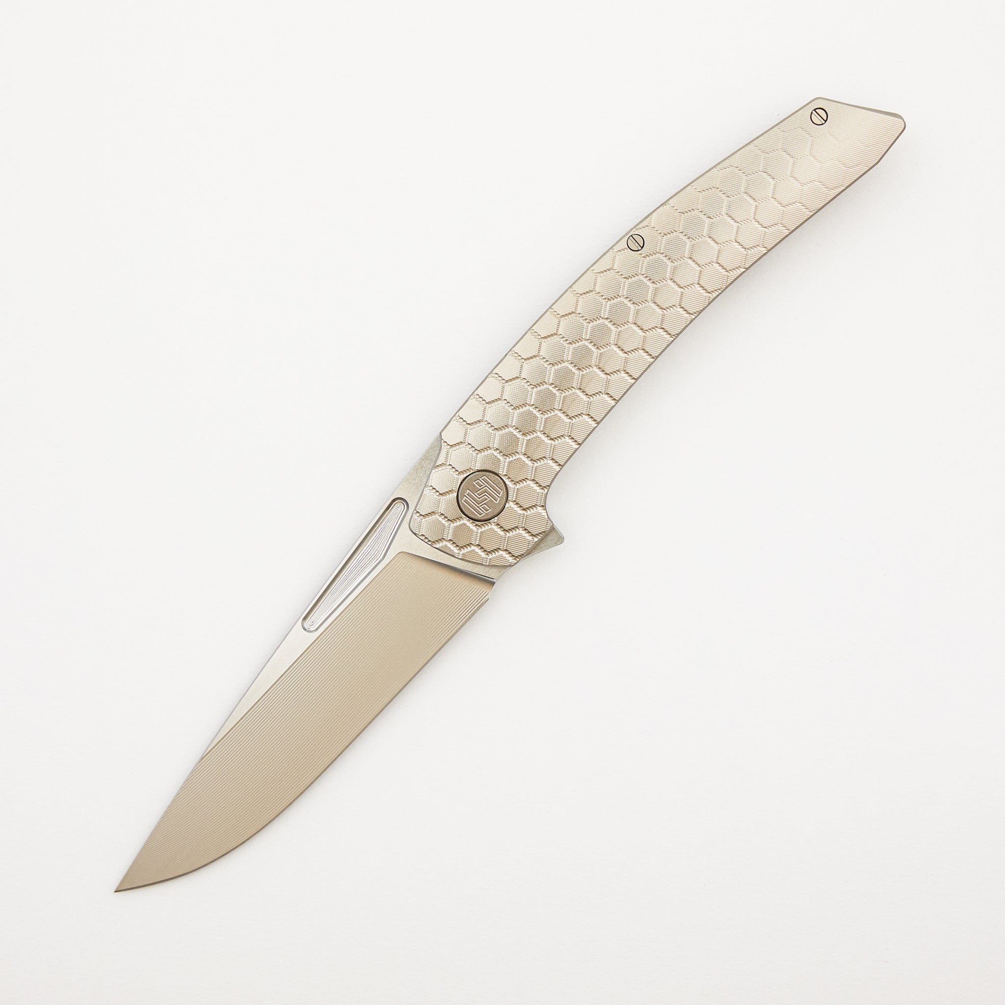 Model T Gen. 2 - Titanium Handle W/ Fade Honeycomb Milling - RWL-34 Blade