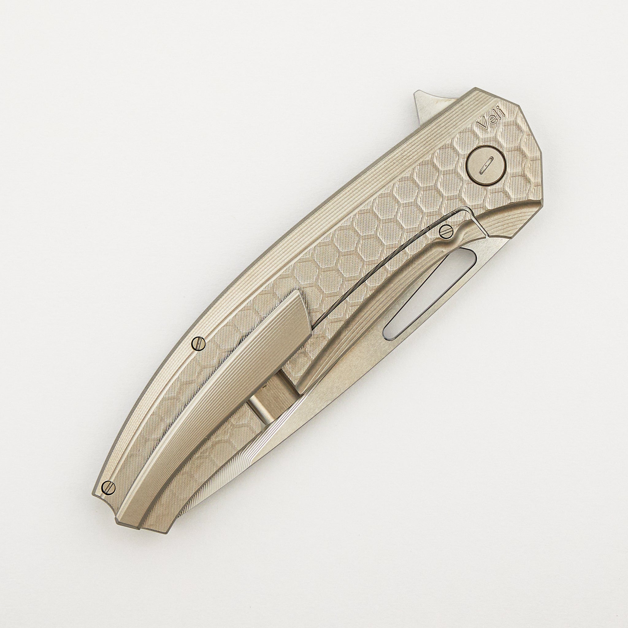 Veli – Blasted Finish Titanium Handle W/ Fade Honeycomb Pattern – RWL-34 Blade – Blasted Finish Titanium Hardware - S/N 423