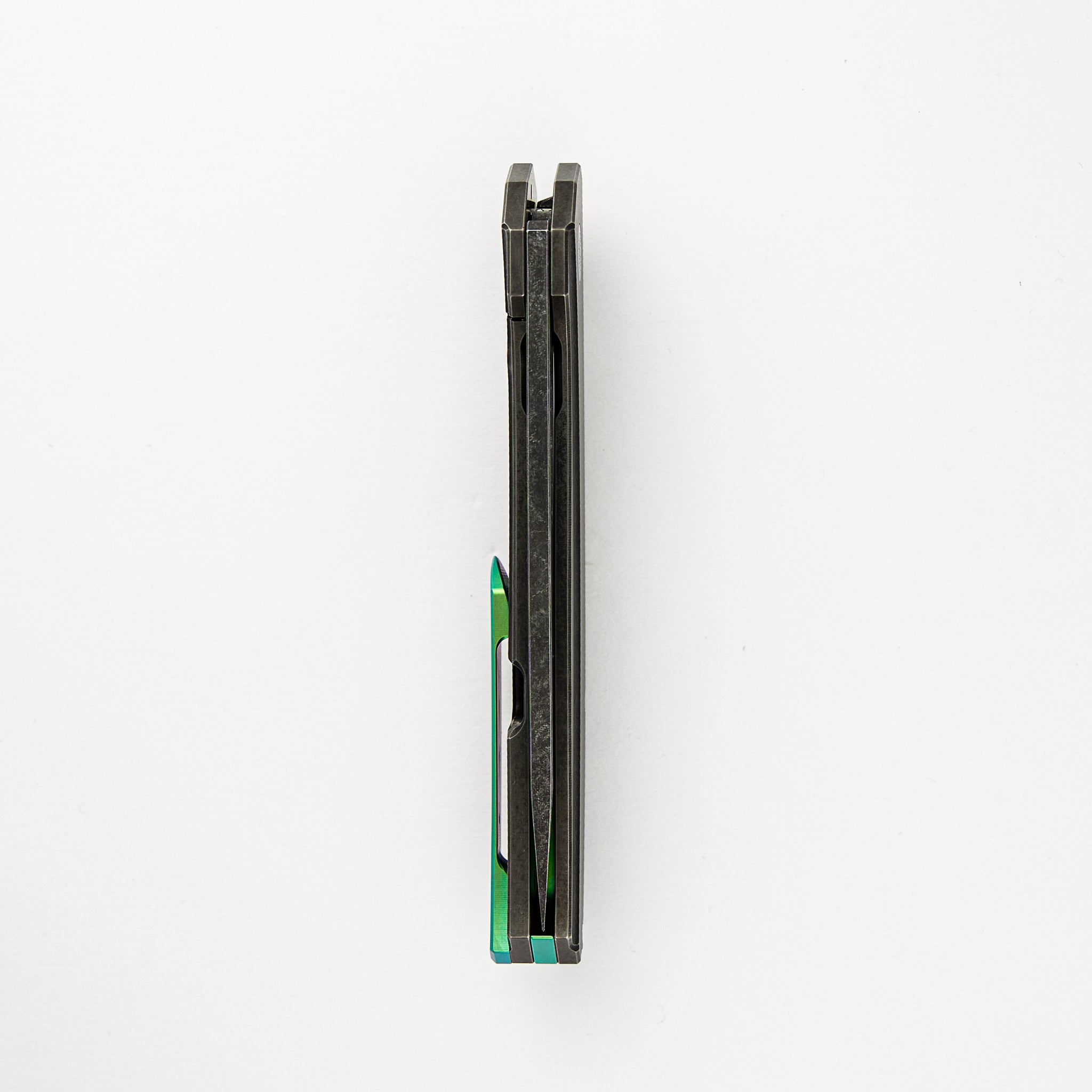 Veli – Dark Stonewashed Textured Titanium Handle – RWL-34 Blade – Green Titanium Hardware