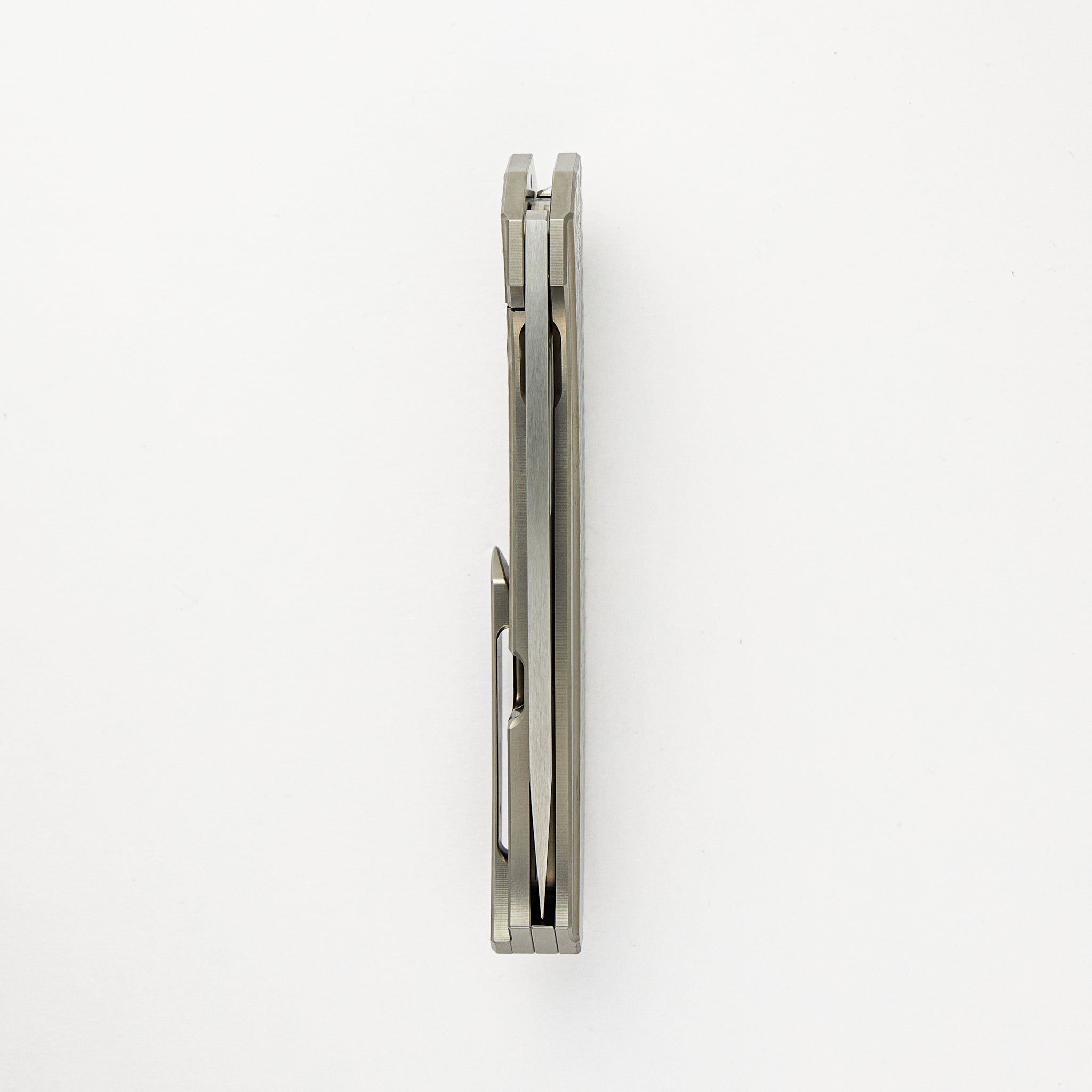 Veli – Fade Honeycomb Textured Titanium Handle – RWL-34 Blade – Blasted Titanium Hardware
