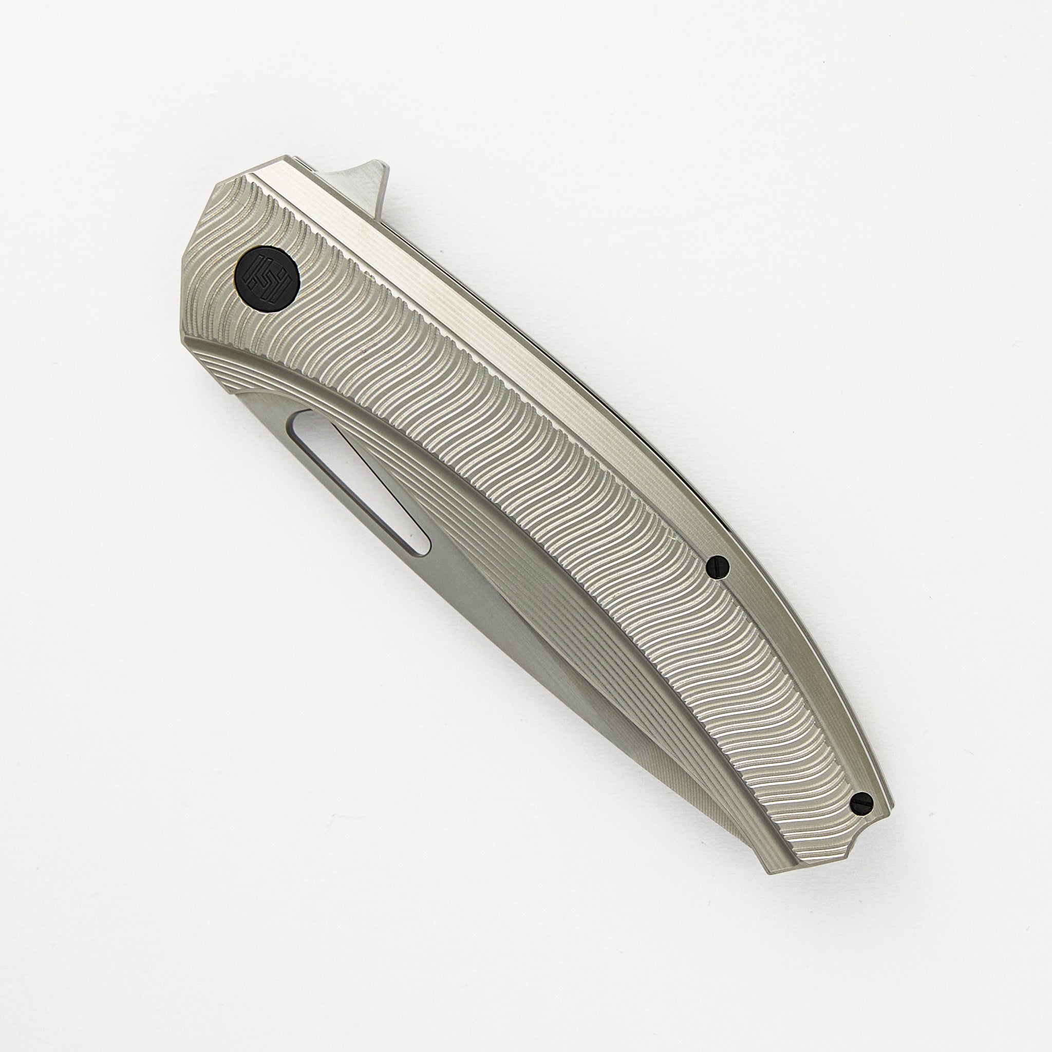 Veli – Textured Titanium Handle – RWL-34 Blade – Black Titanium Hardware