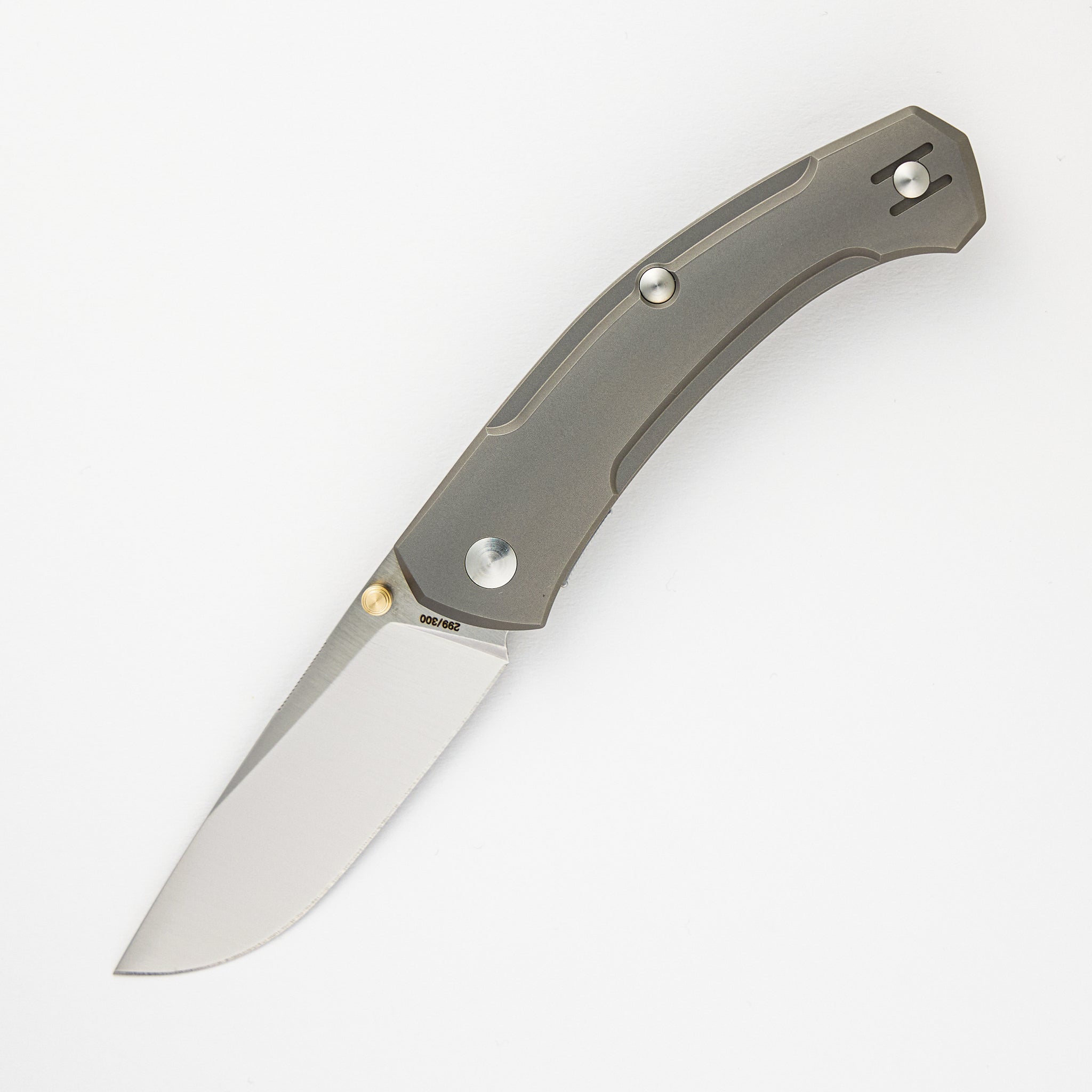 ACE Iona V2 - Titanium - Satin