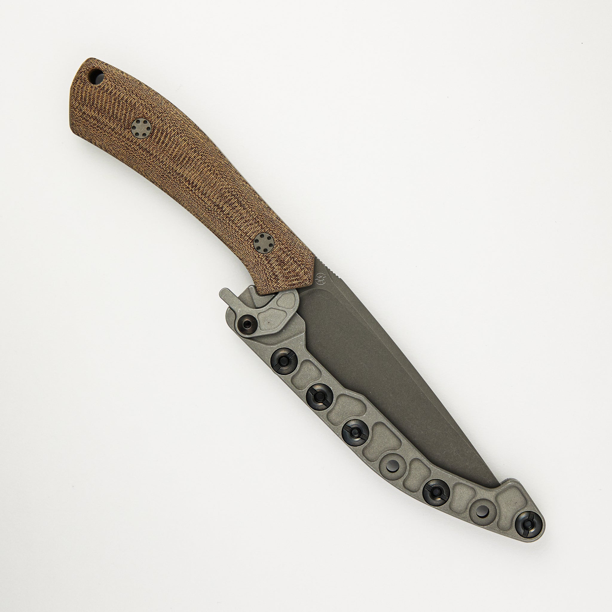 Massless Fixed Blade