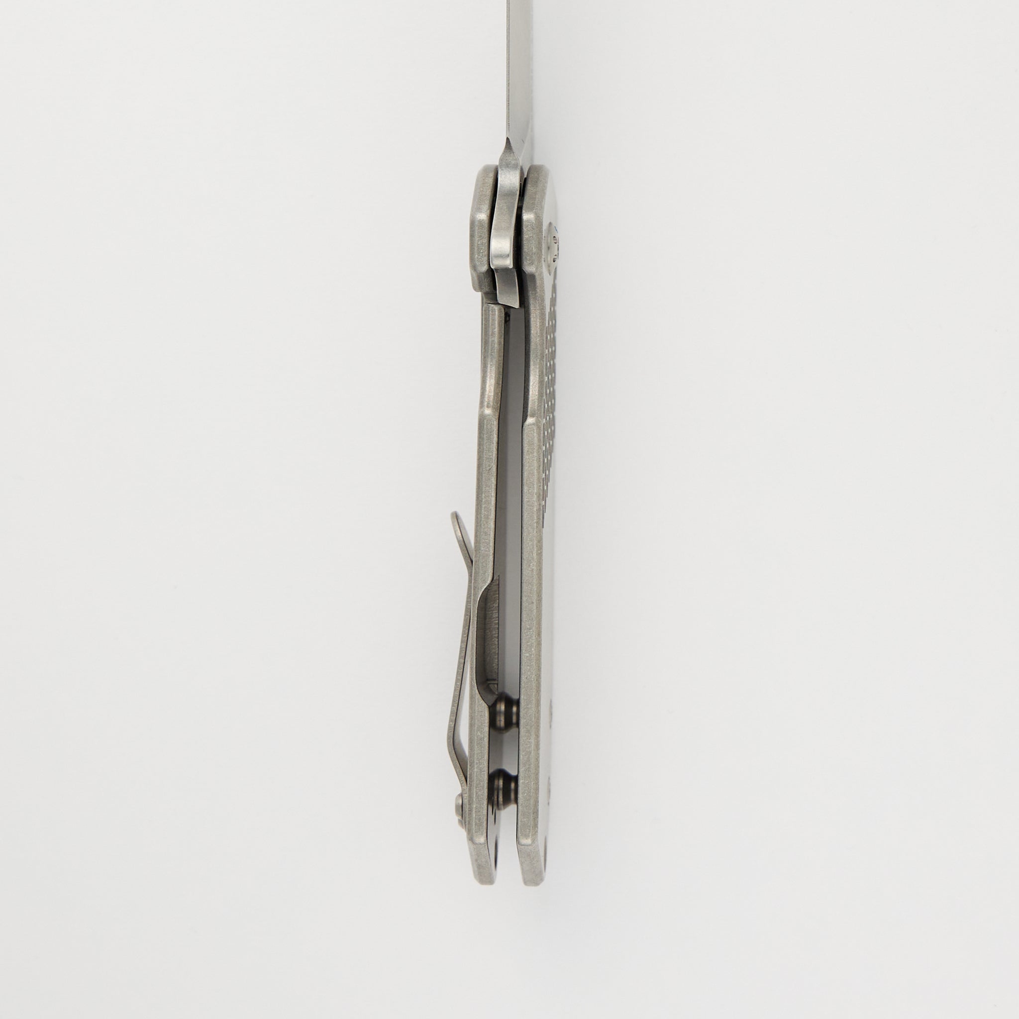 Ultra4 Folder - Titanium Handle - Killer Beez - Blackened Tumbled