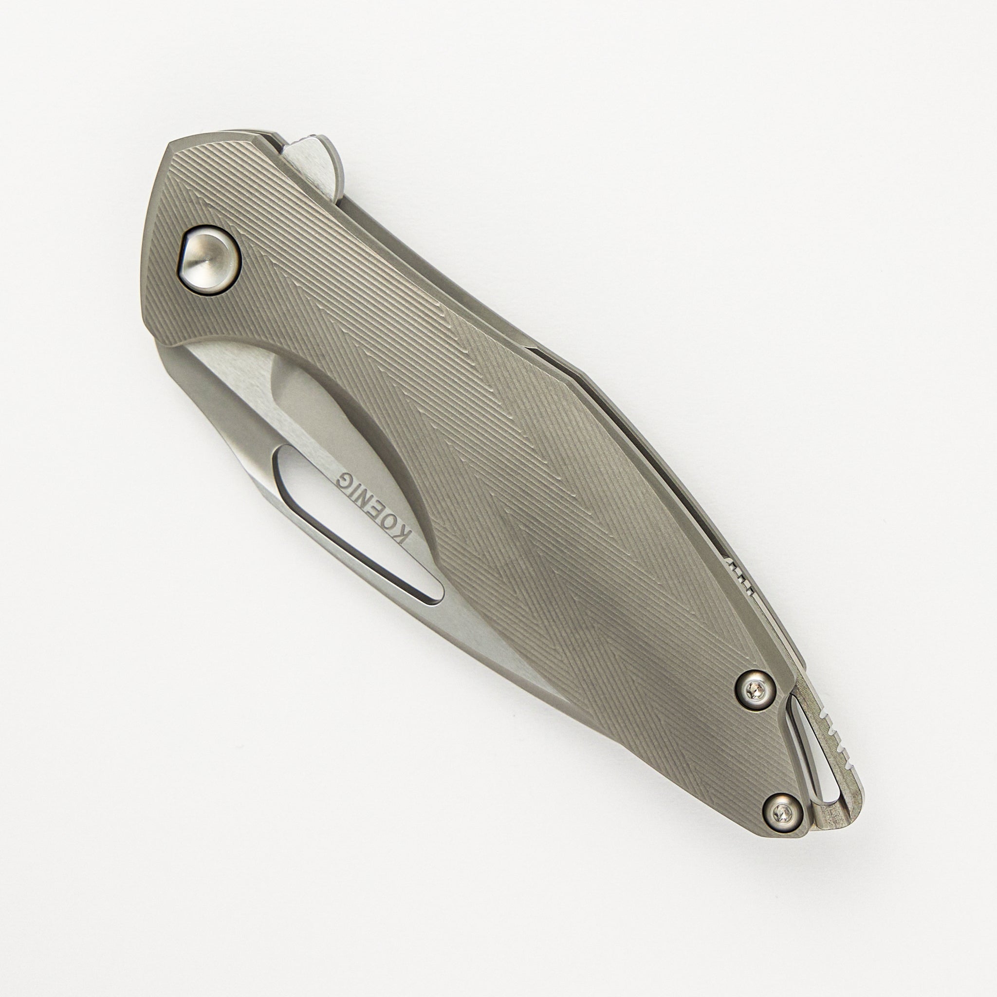 Arius - Patterned Titanium Handle - Silver Hardware - Burnished W/ Polished Flats M390 Blade