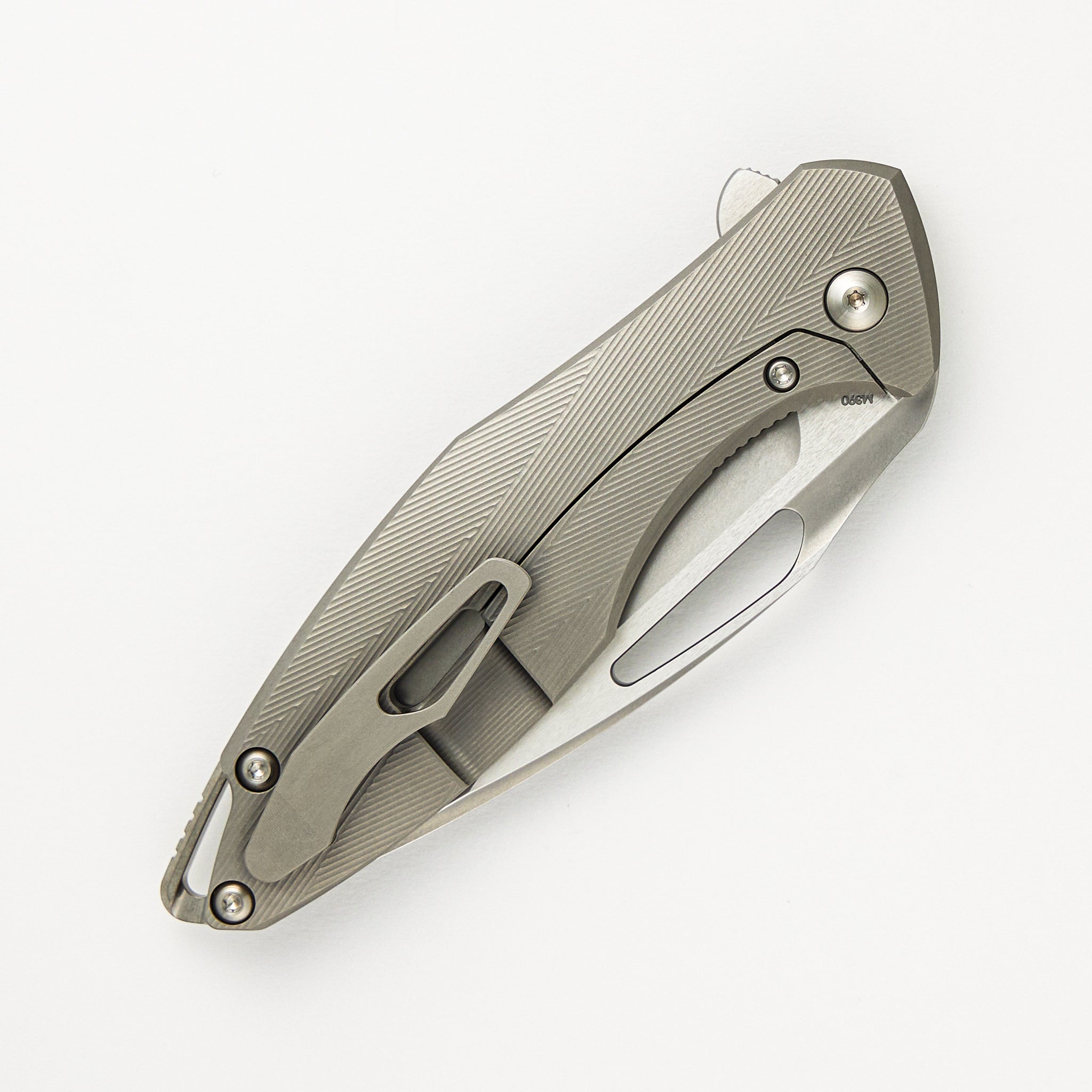 Arius - Patterned Titanium Handle - Silver Hardware - Burnished W/ Polished Flats M390 Blade