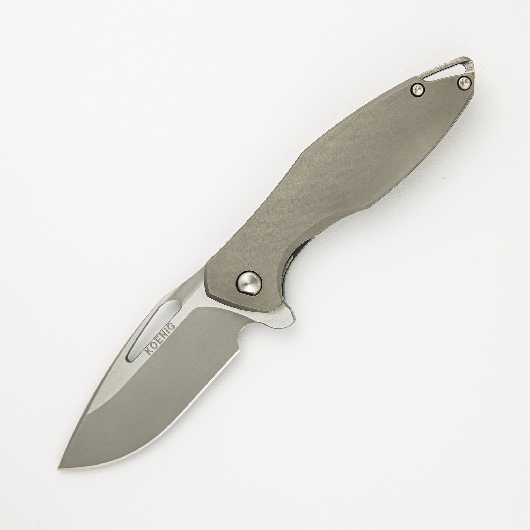 Mini Arius - Smooth Titanium Handle - Silver Hardware - Burnished W/ Polished Flats M390 Blade