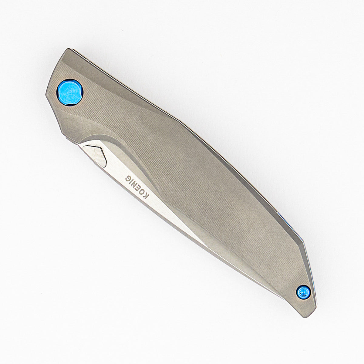 Xenon - Smooth Titanium Handle - Blue Hardware - Burnished W/ Polished Flats M390 Blade