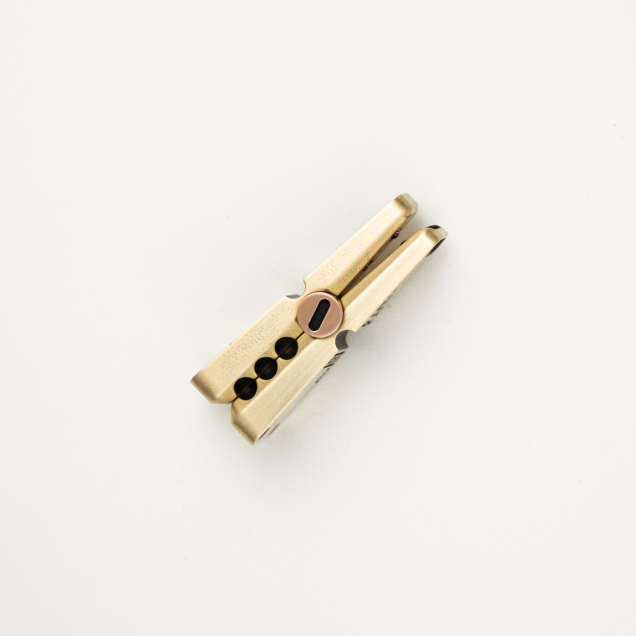 Crocbeats Clicker - Magnetic Fidget Toy - Spy Wars Series - Brass/Copper