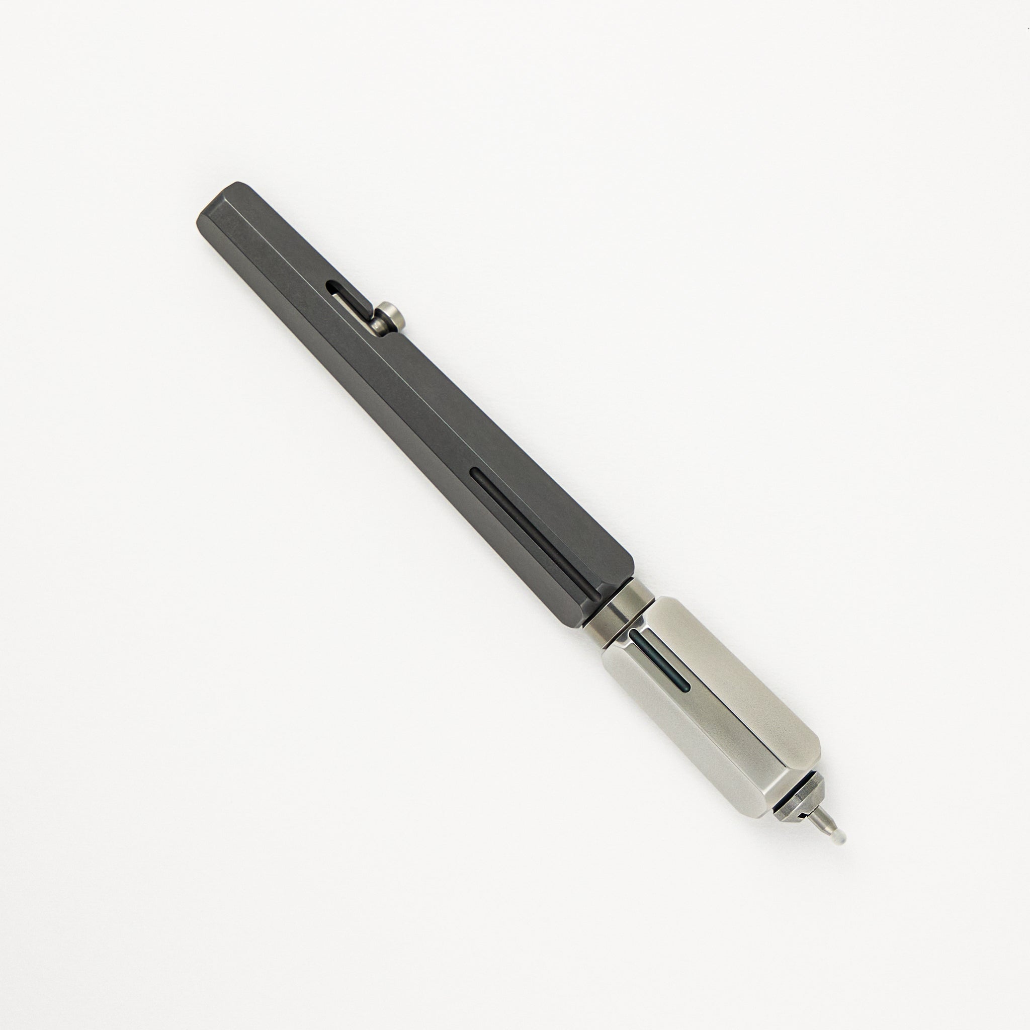 Marshal Bolt Action Pen - Zirconium Alloy/SUS304
