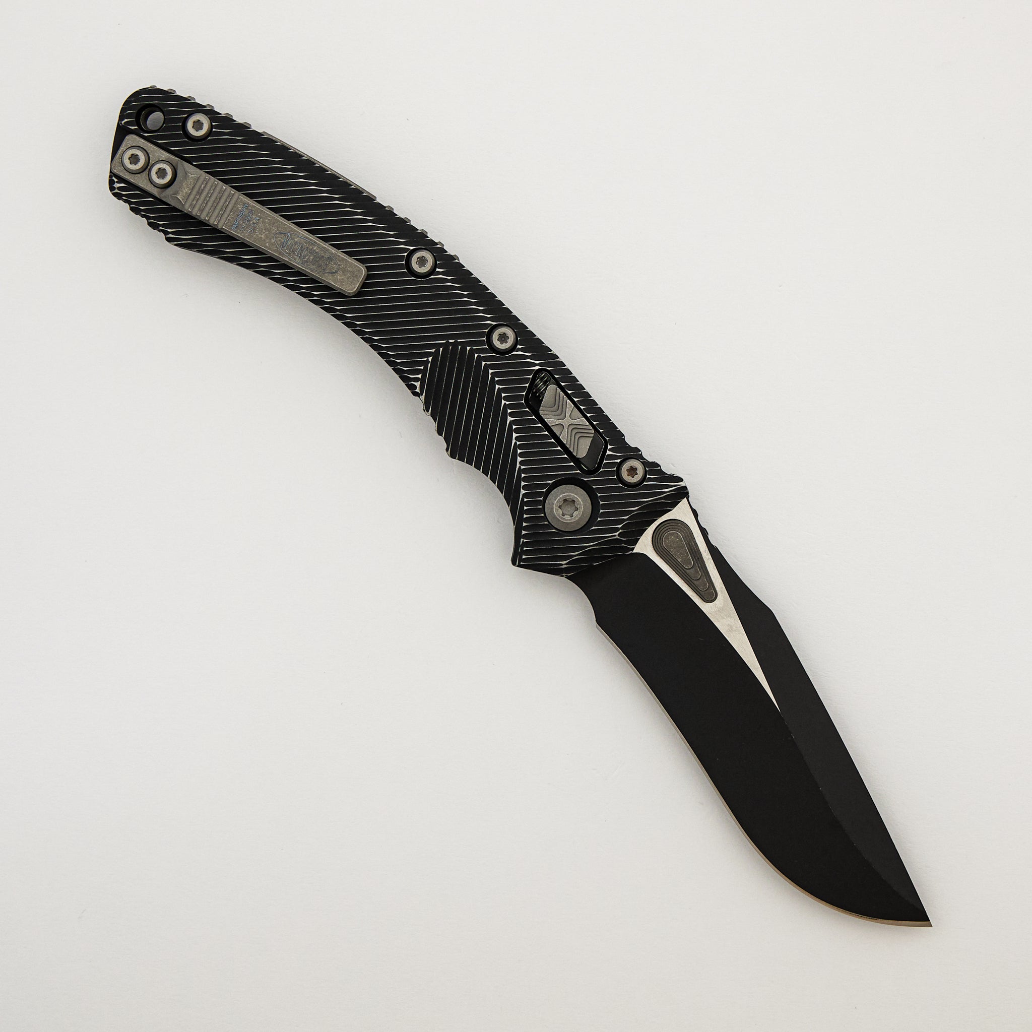 Amphibian - RAM-LOK S/E Fluted Distressed Black Standard Apocalyptic 137RL-1 FLDBK