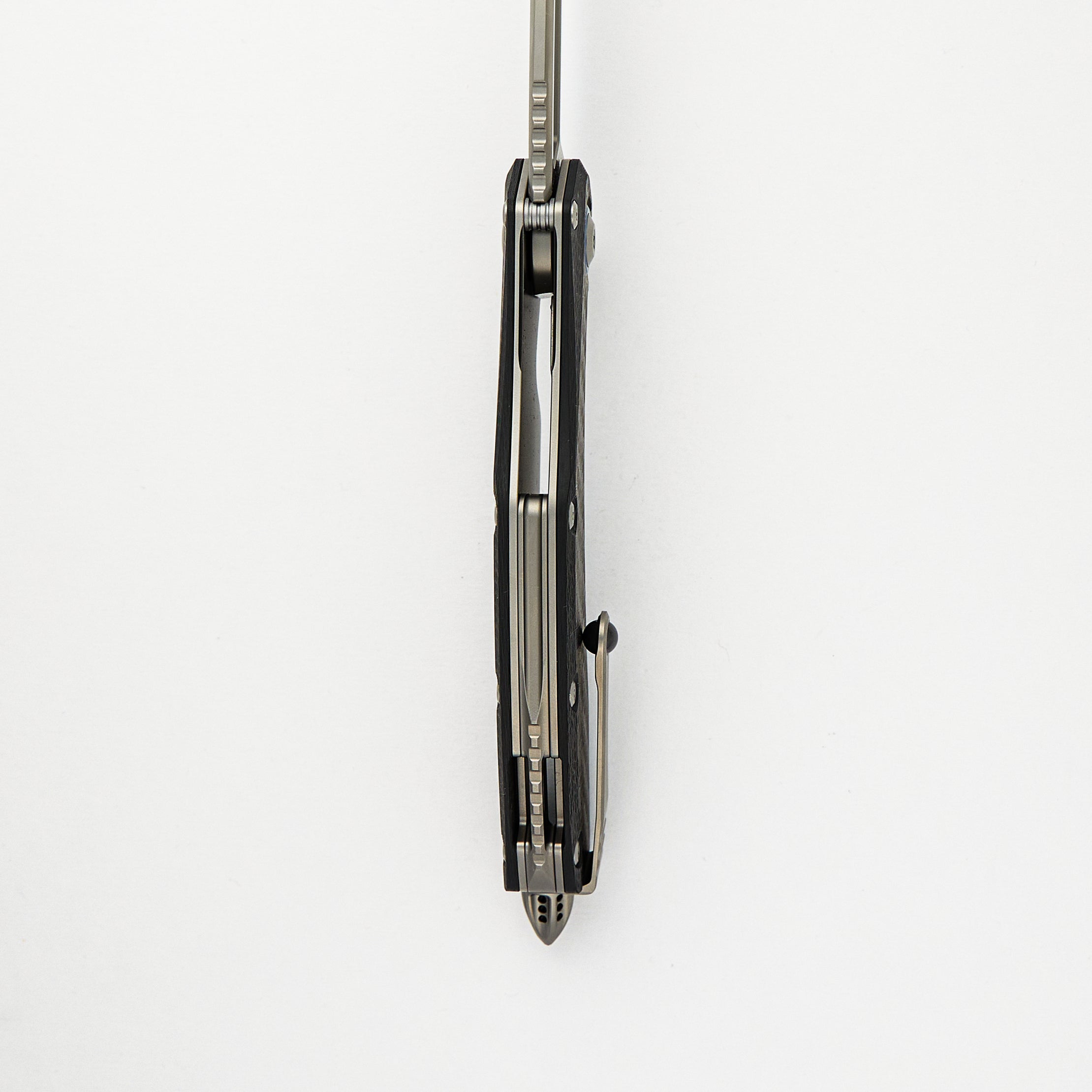 Matrix Titanium Handle Hand Rubbed Satin Standard Blue Titanium Pivot Collar Carbon Fiber Scales 165C-4CFTI