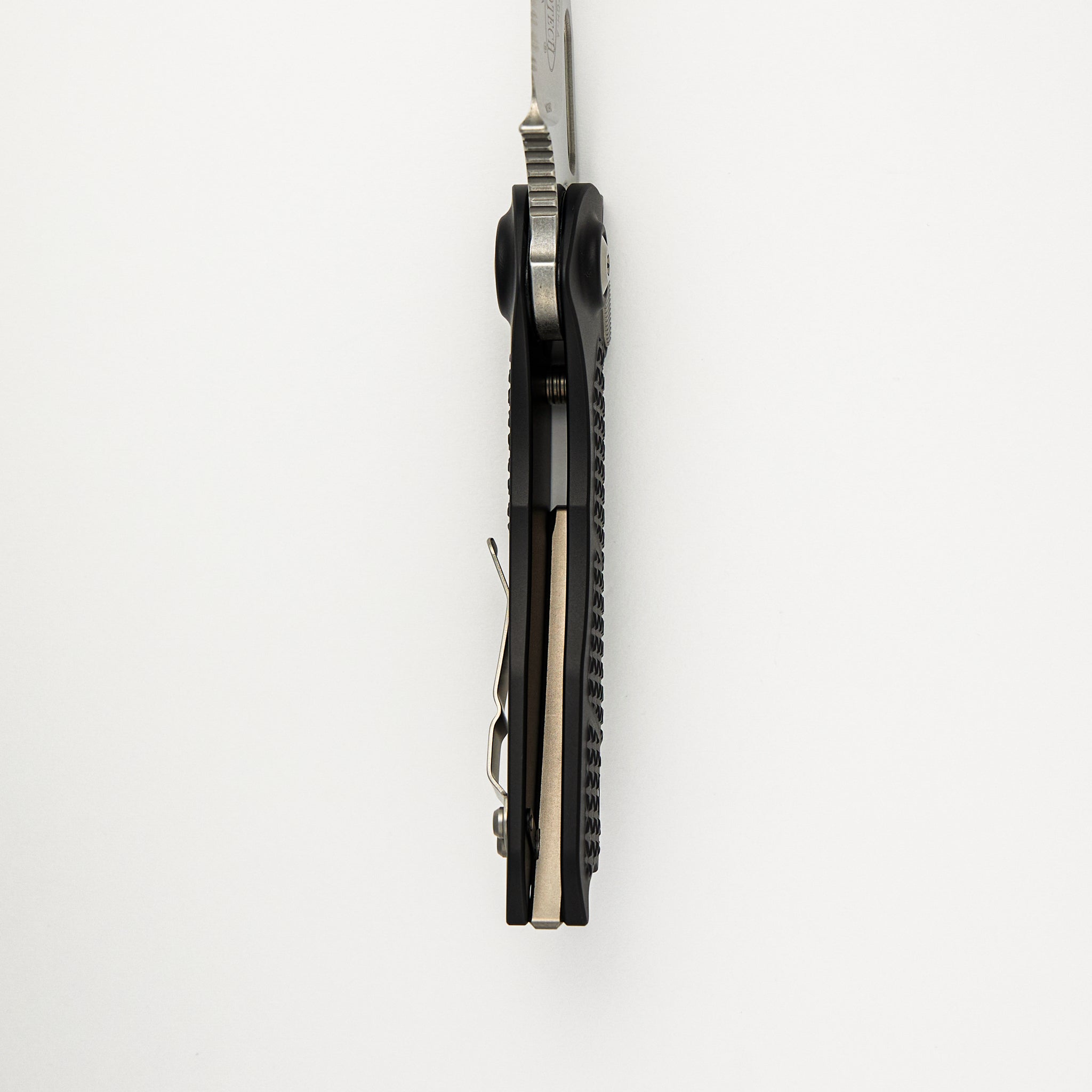 Stitch – A S/E Stonewash Partial Serrated 169-11 (Borka Blades Design)