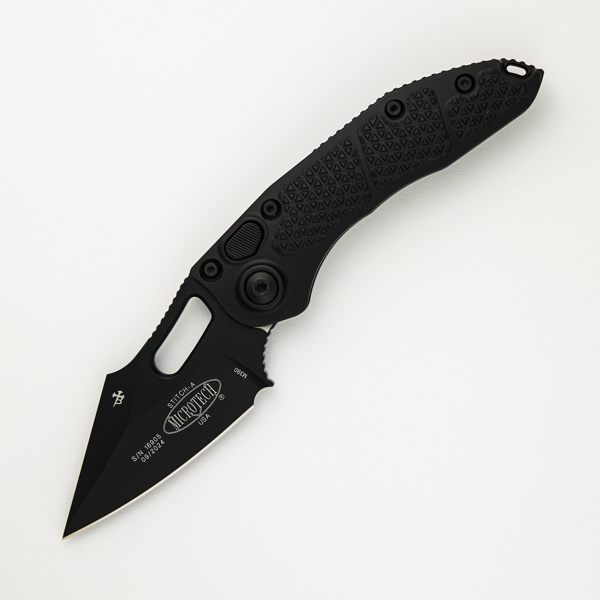 Stitch – A S-E Tactical Standard 169-1 T (Borka Blades Design)