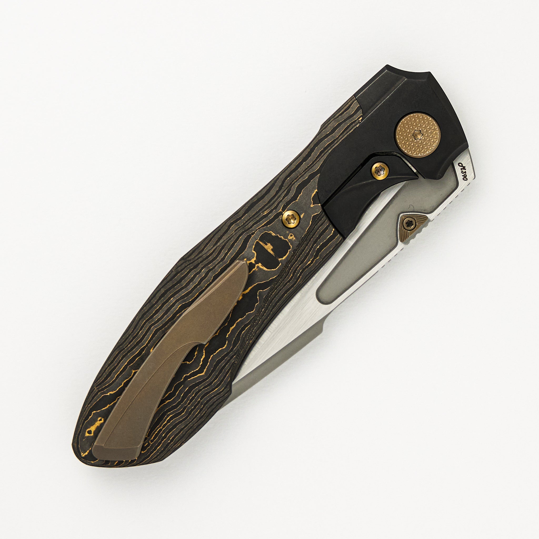 Voodoo - Black PVD/Light Stonewash Ti/Gold Camo Carbon Fiber Handle - Belt Satin M390 Blade