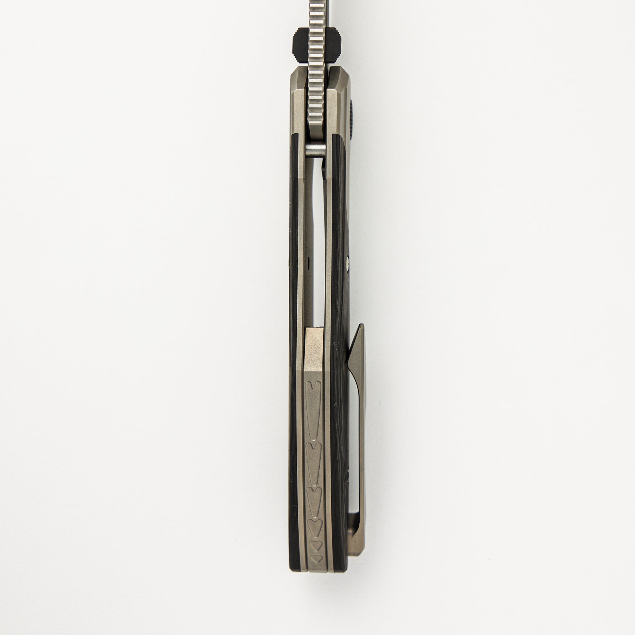 Voodoo - Glass Bead Blasted Ti/Black Camo Carbon Fiber Handle - Hand Rubbed Satin M390 Blade