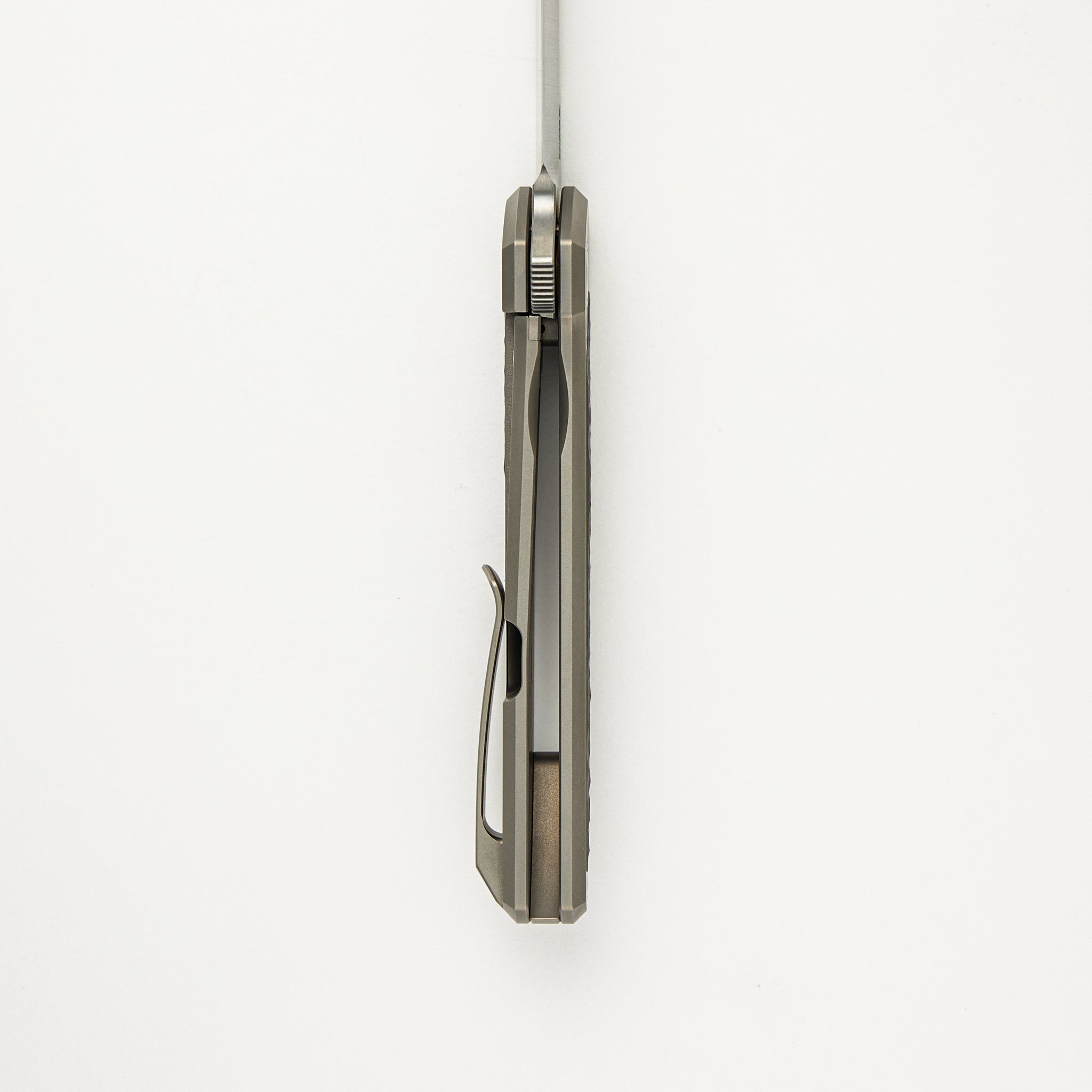Cobra - Titanium Handle W/ Jigged Dark Bead Blast Titanium Inlays - Belt Satin CPM-M4 Blade
