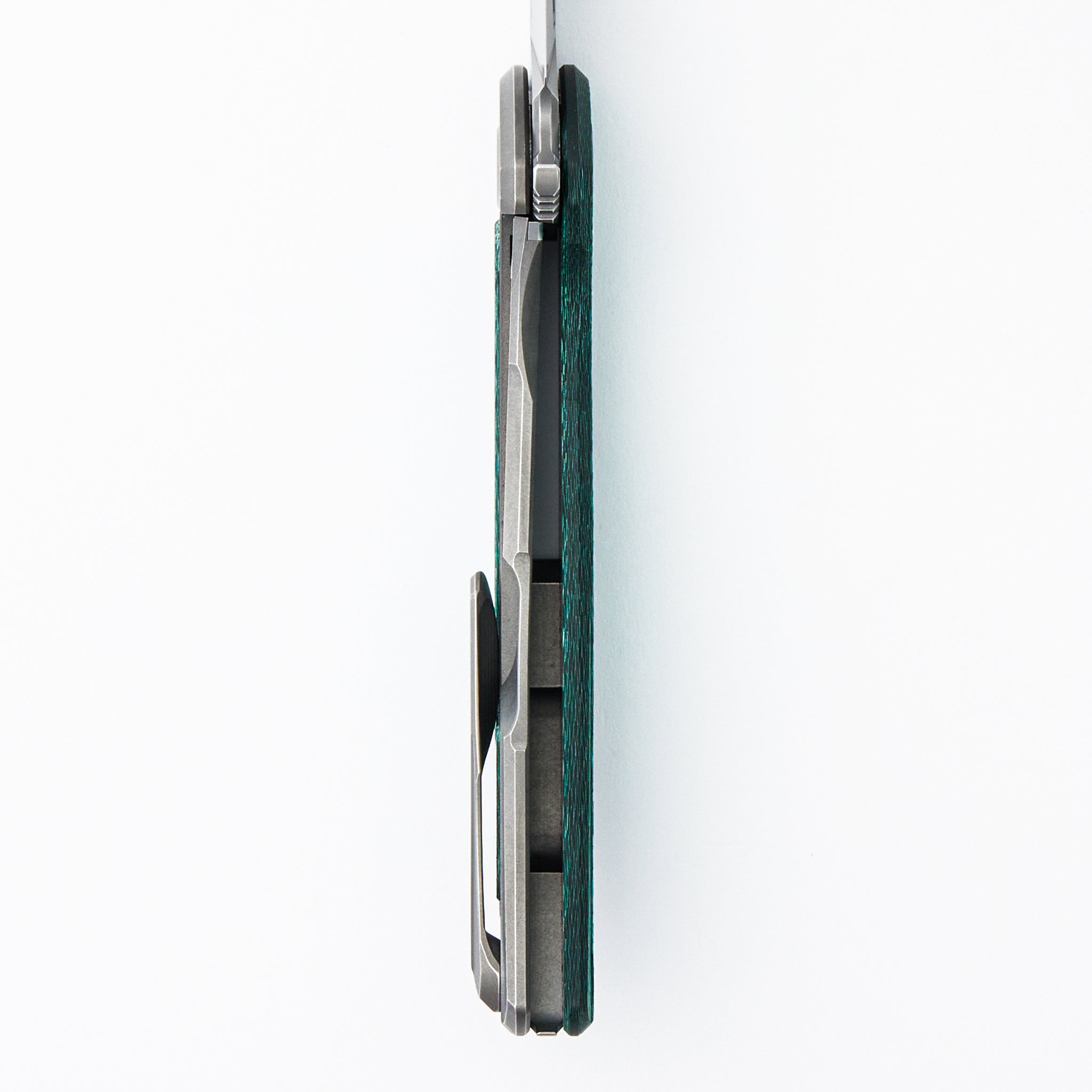 Hati - MagnaCut Blade - Emerald Alutex/Titanium Handle - MRBS