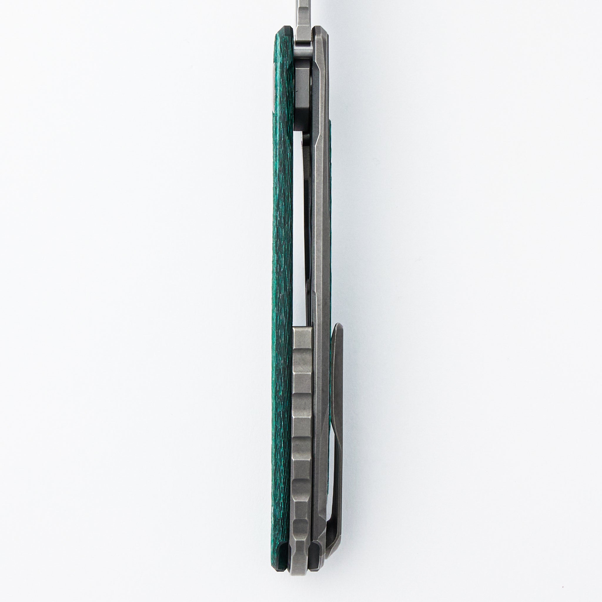 Hati - MagnaCut Blade - Emerald Alutex/Titanium Handle - MRBS