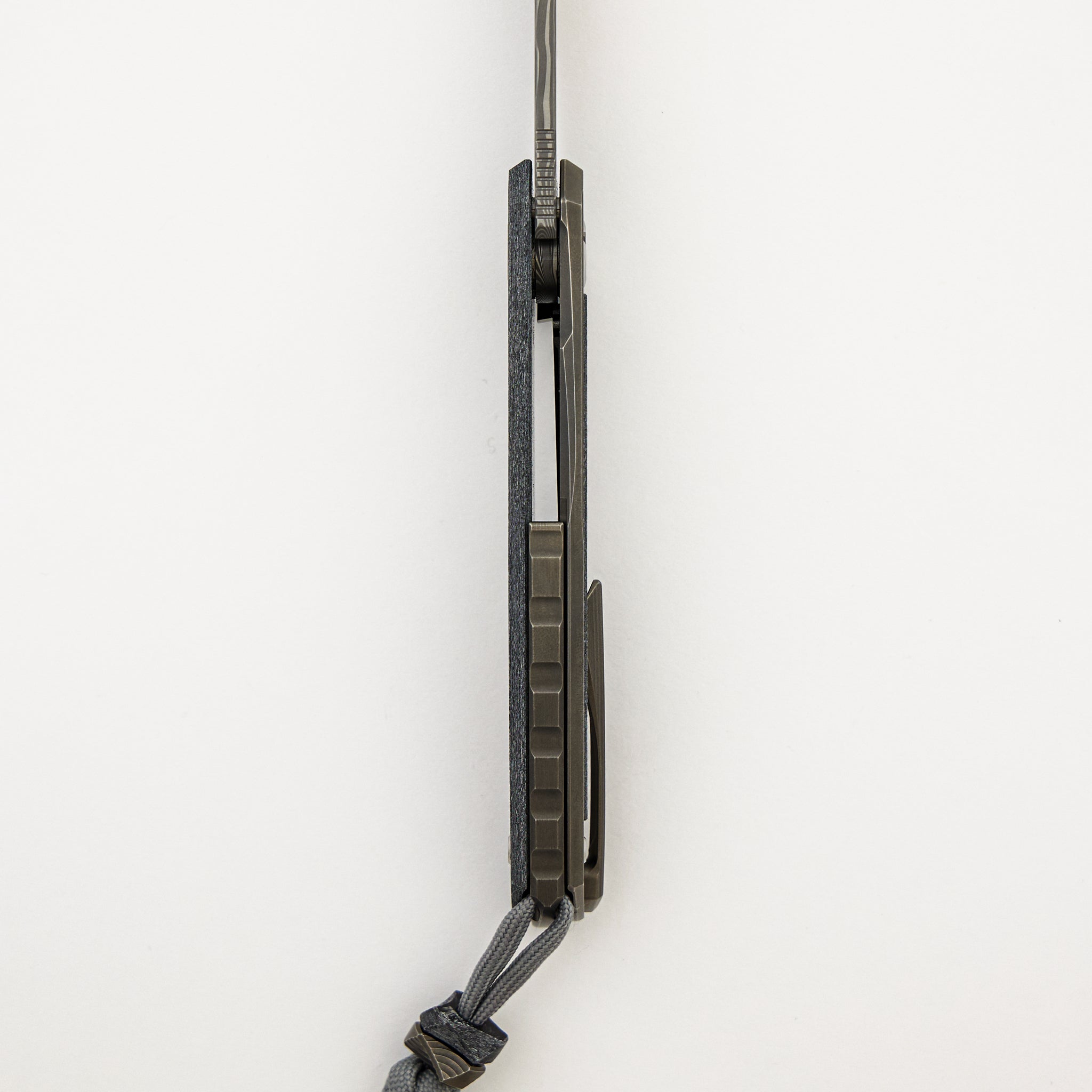 Quantium WKM - Titanium/White CarboTi Handle - ZDI-E Blade - MRBS