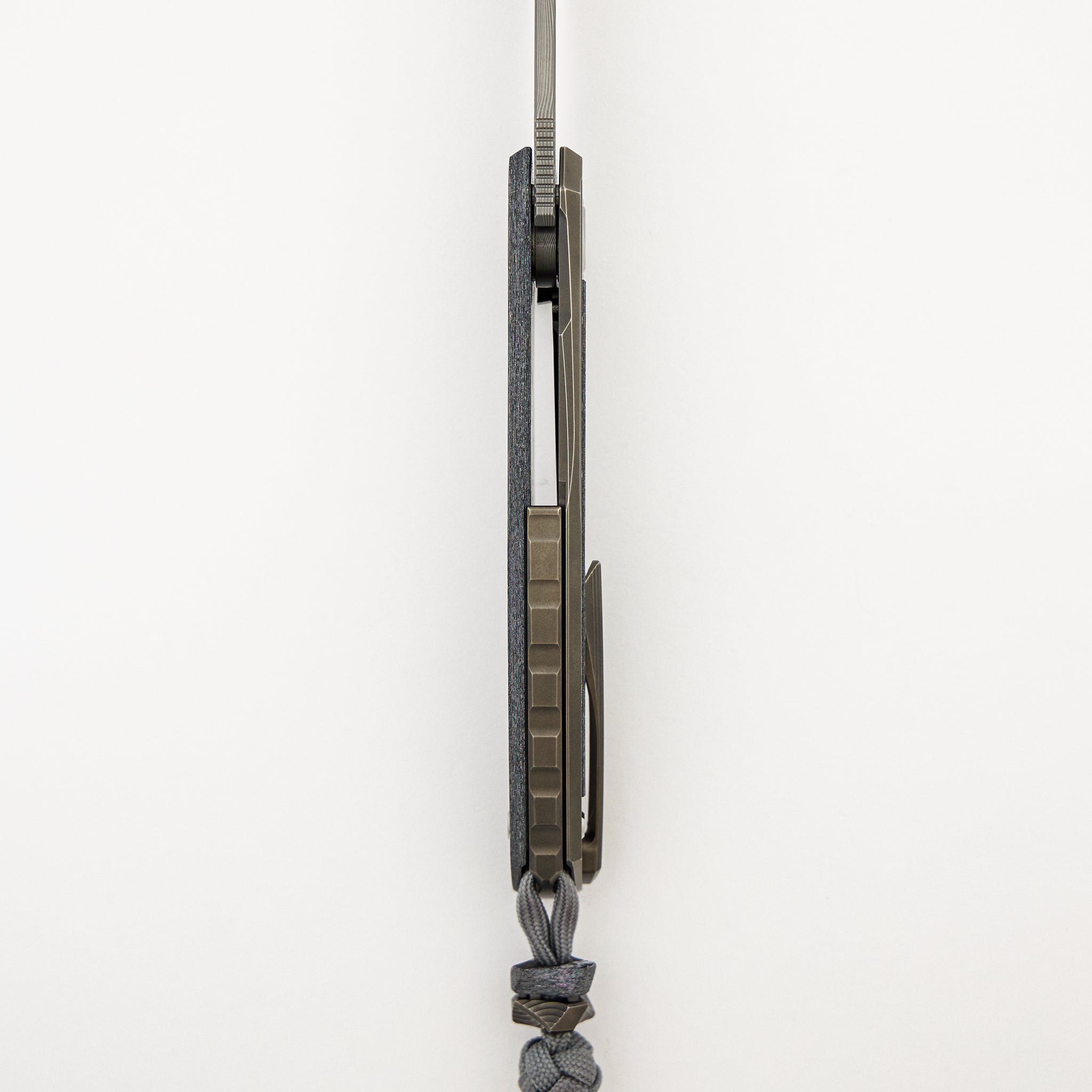 Quantium WKM - Titanium/White CarboTi Handle - ZDI-E Blade - MRBS