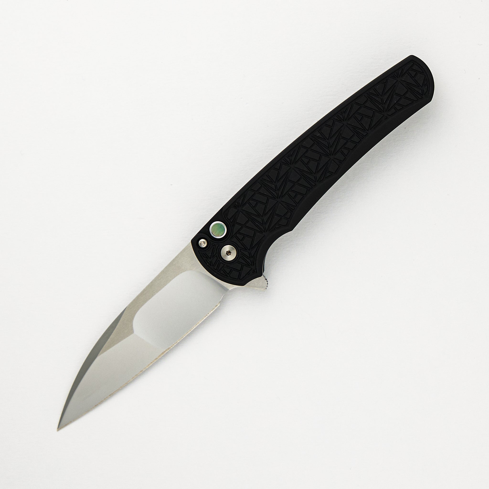 Malibu Flipper Custom 001 - Black Aluminum "Nexus" Handle, Irie Ground Wharncliffe Blade, Black Lip Pearl Button