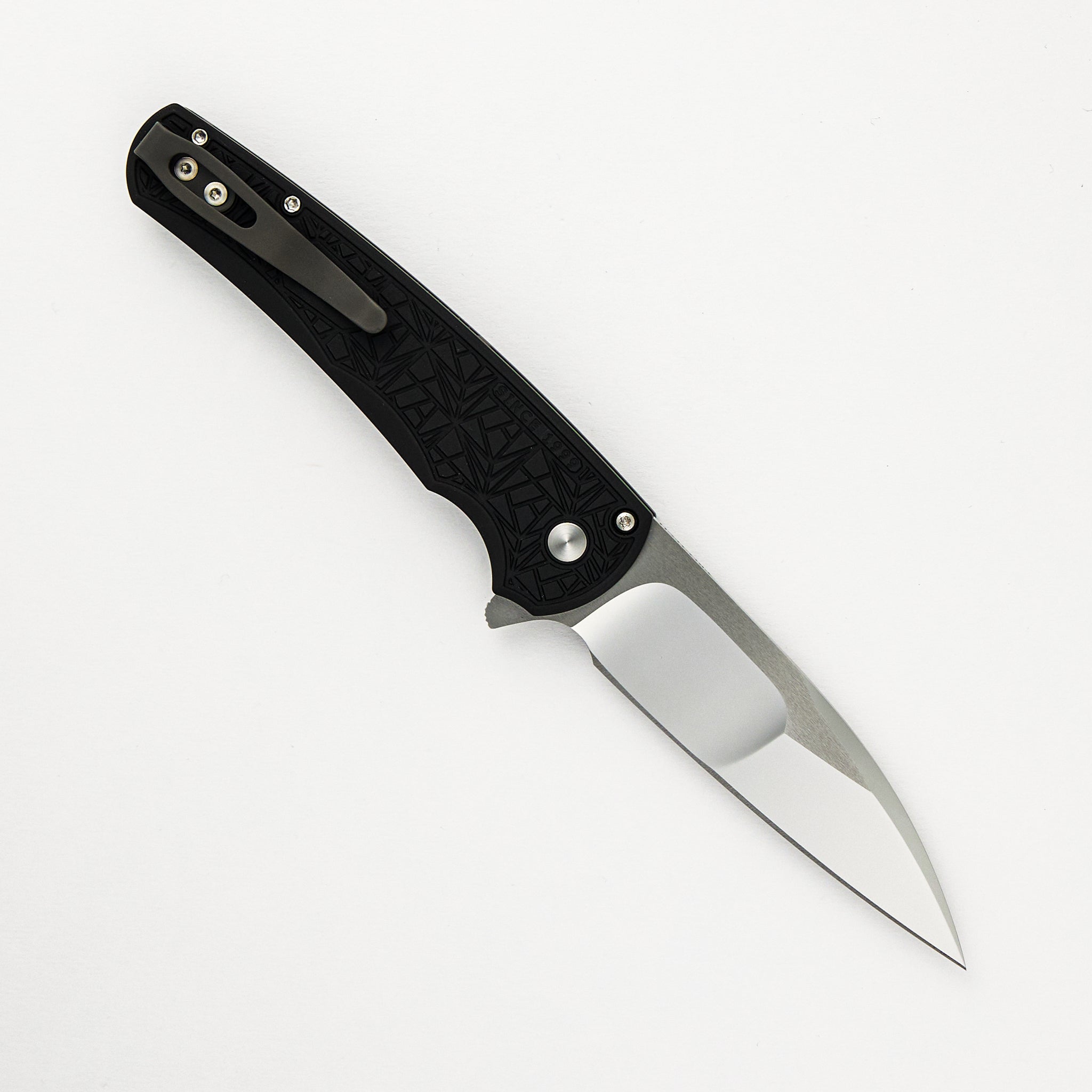 Malibu Flipper Custom 001 - Black Aluminum "Nexus" Handle, Irie Ground Wharncliffe Blade, Black Lip Pearl Button
