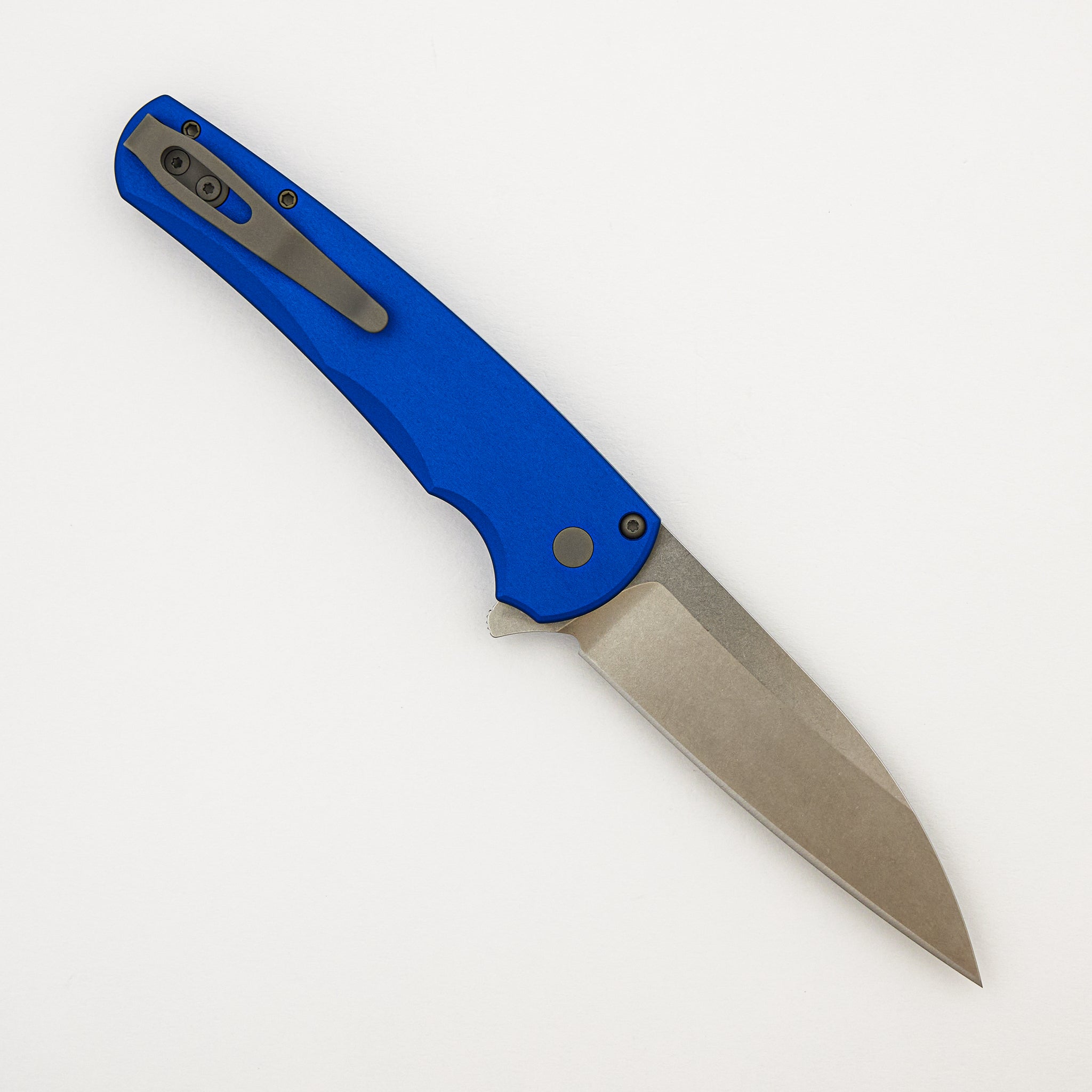 Malibu Flipper – 5301-BLUE - Solid Blue Aluminum Handle - Stonewash MagnaCut Wharncliffe Blade