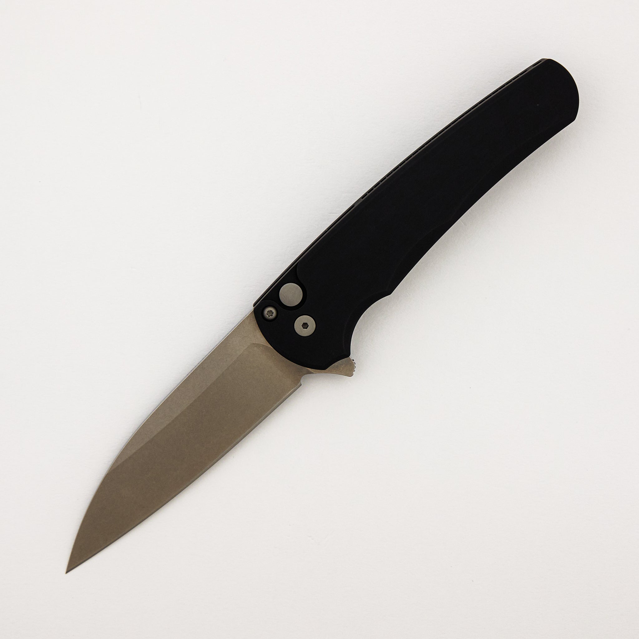 Malibu Flipper – 5301 - Solid Black Aluminum Handle - Stonewash MagnaCut Wharncliffe Blade
