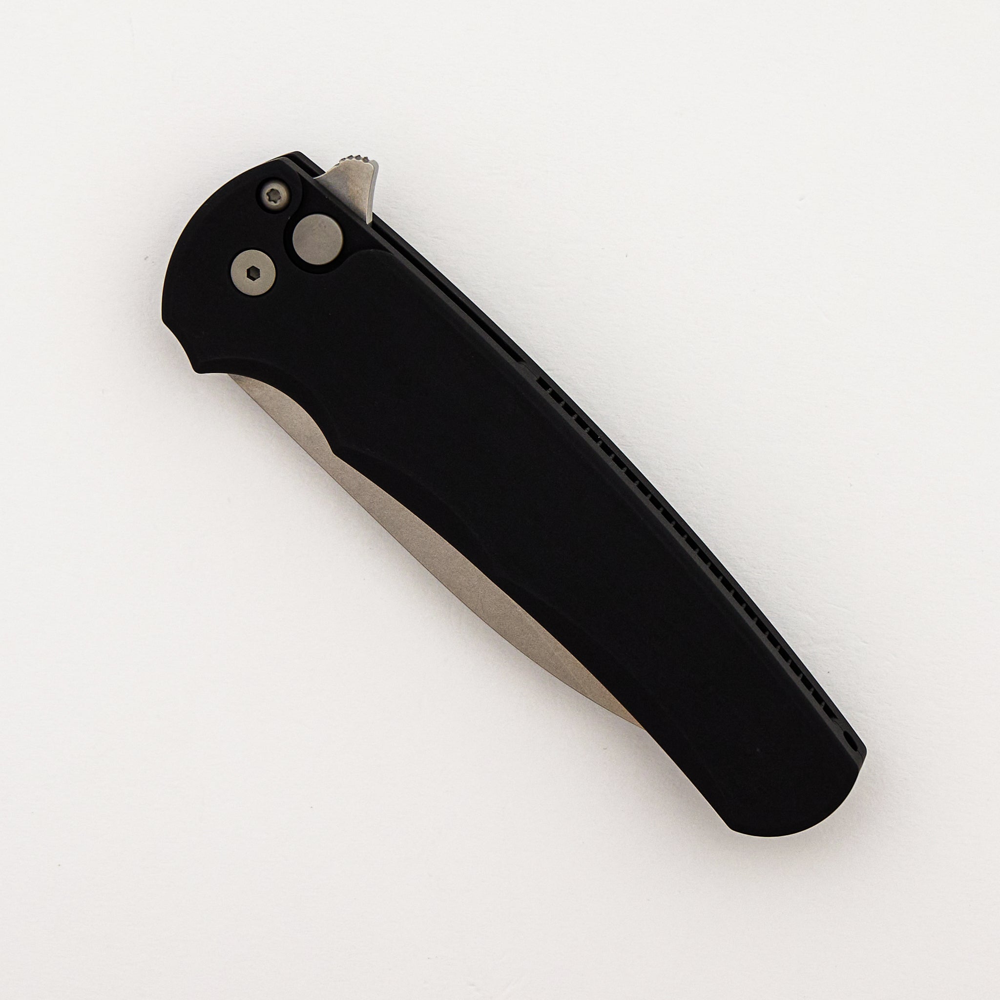 Malibu Flipper – 5301 - Solid Black Aluminum Handle - Stonewash MagnaCut Wharncliffe Blade