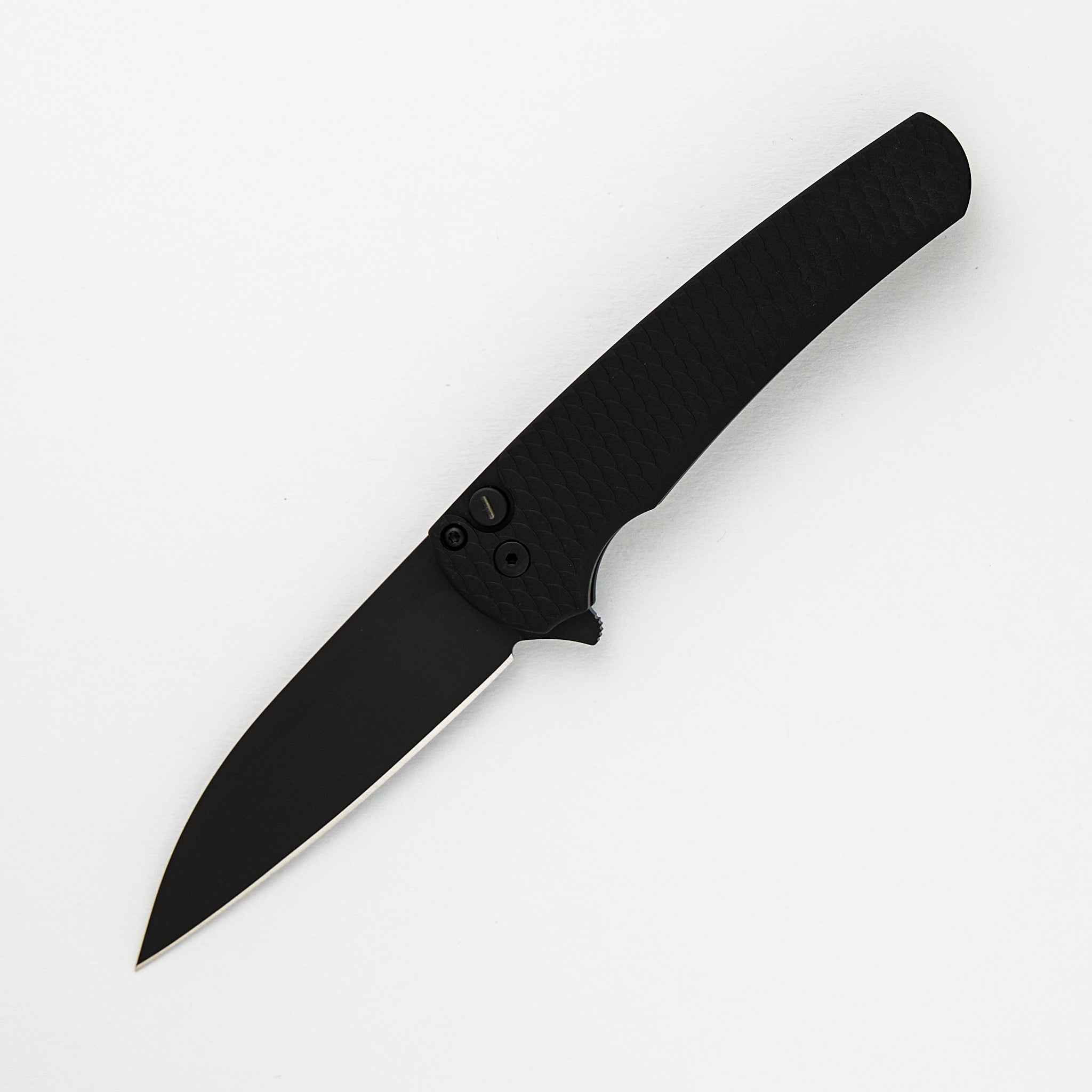 Malibu Flipper - 5336 Operator - Black "Dragon Scale" Handle, DLC Wharncliffe Magnacut Blade, Tritium Button