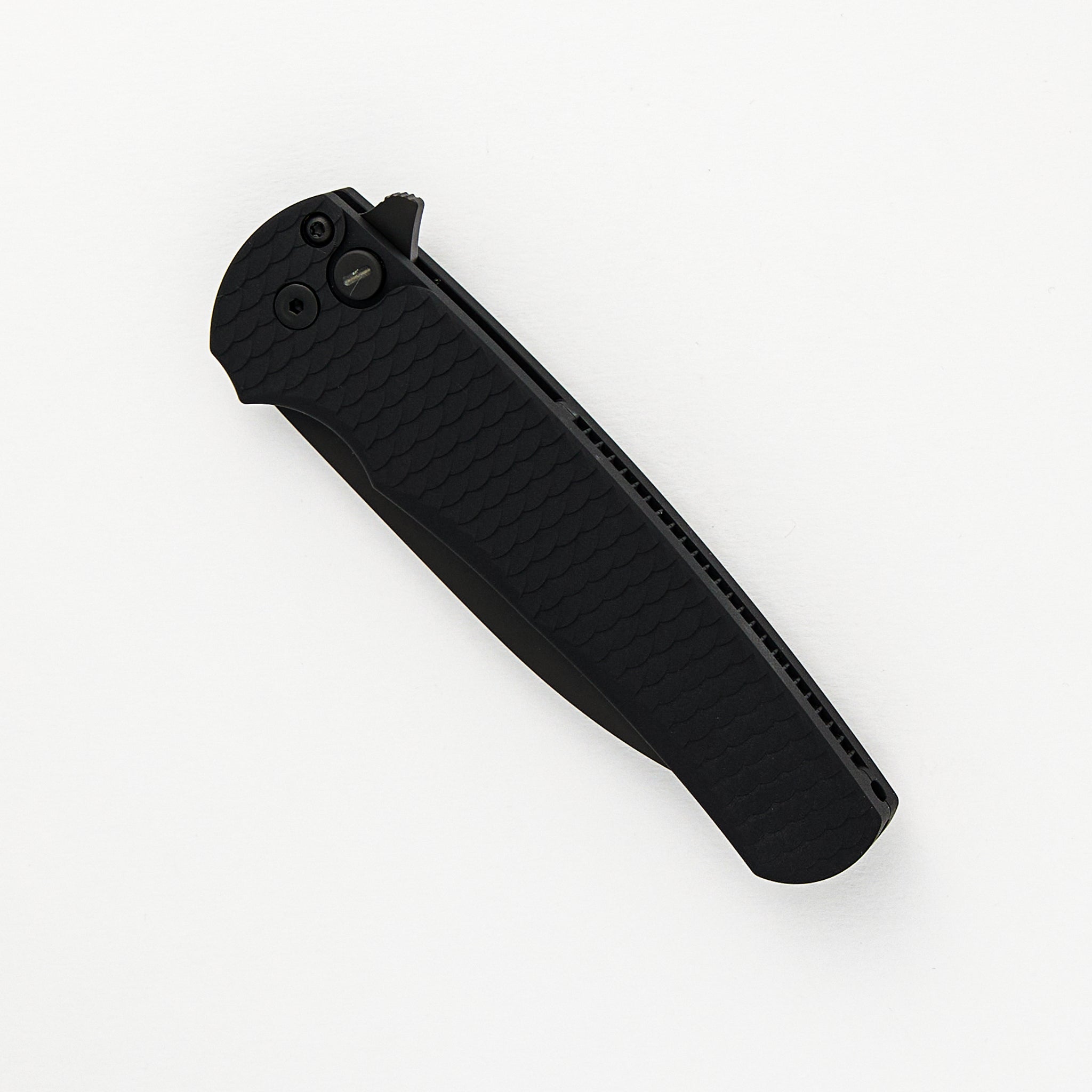 Malibu Flipper - 5336 Operator - Black "Dragon Scale" Handle, DLC Wharncliffe Magnacut Blade, Tritium Button
