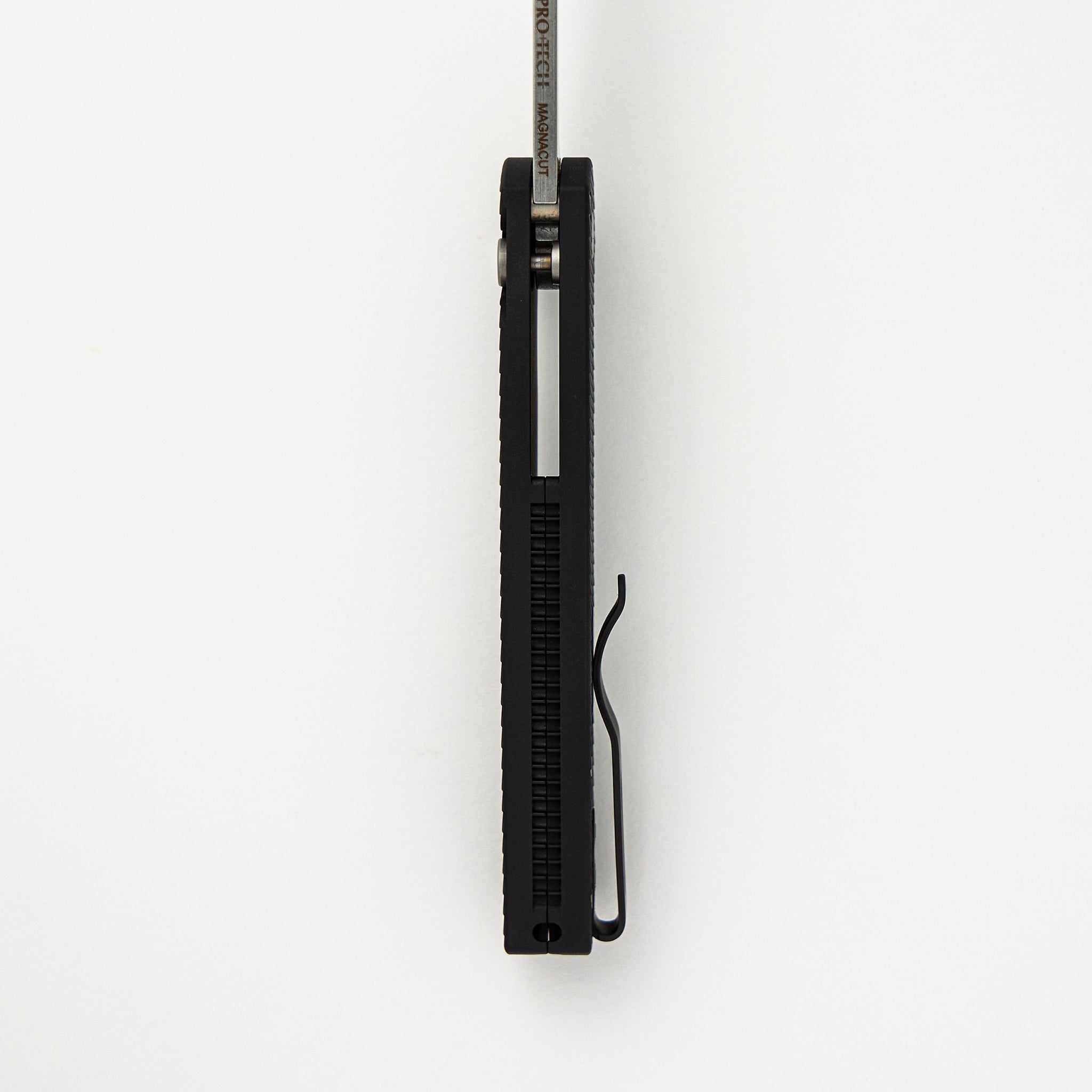 Malibu Flipper - Black Dragon Scale Textured Handle - MagnaCut Blade - 5435