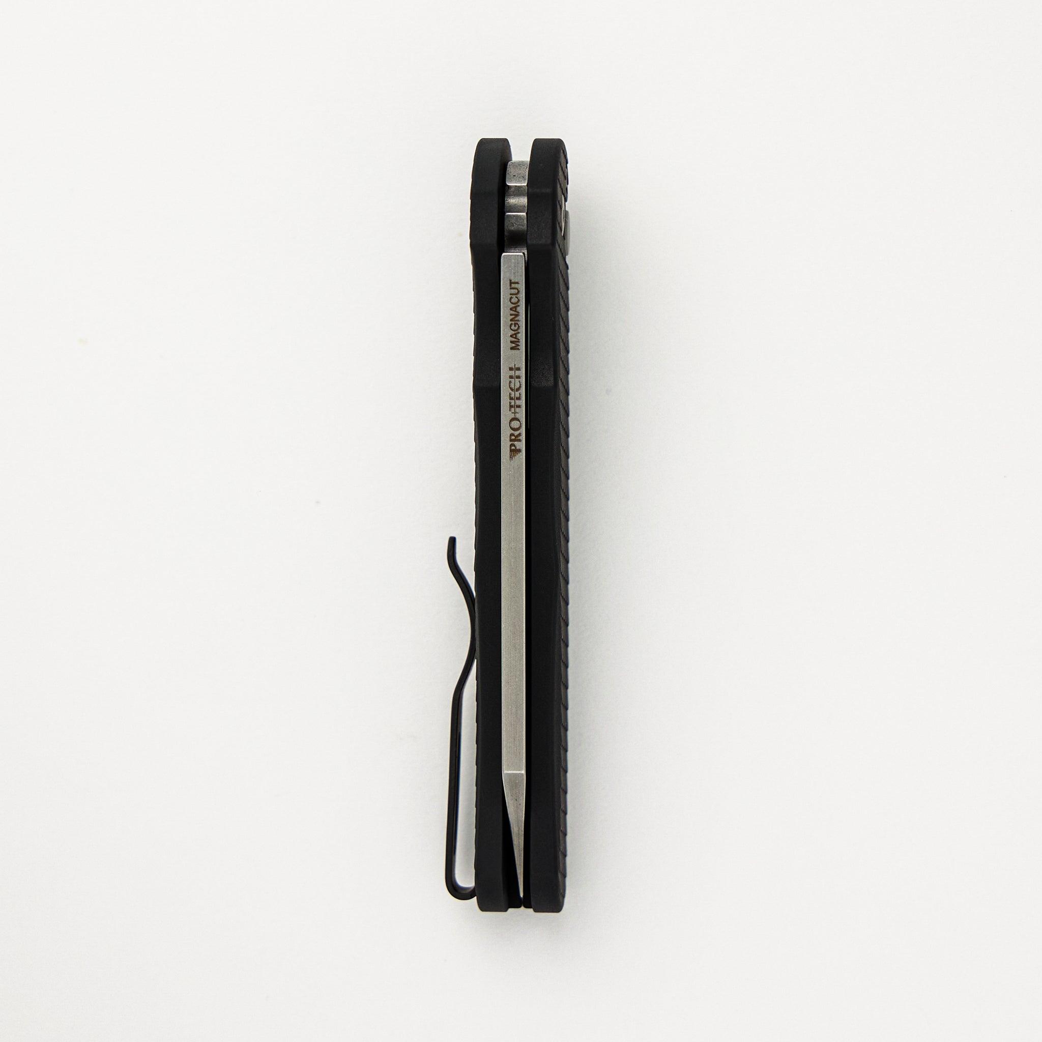 Malibu Flipper - Black Dragon Scale Textured Handle - MagnaCut Blade - 5435