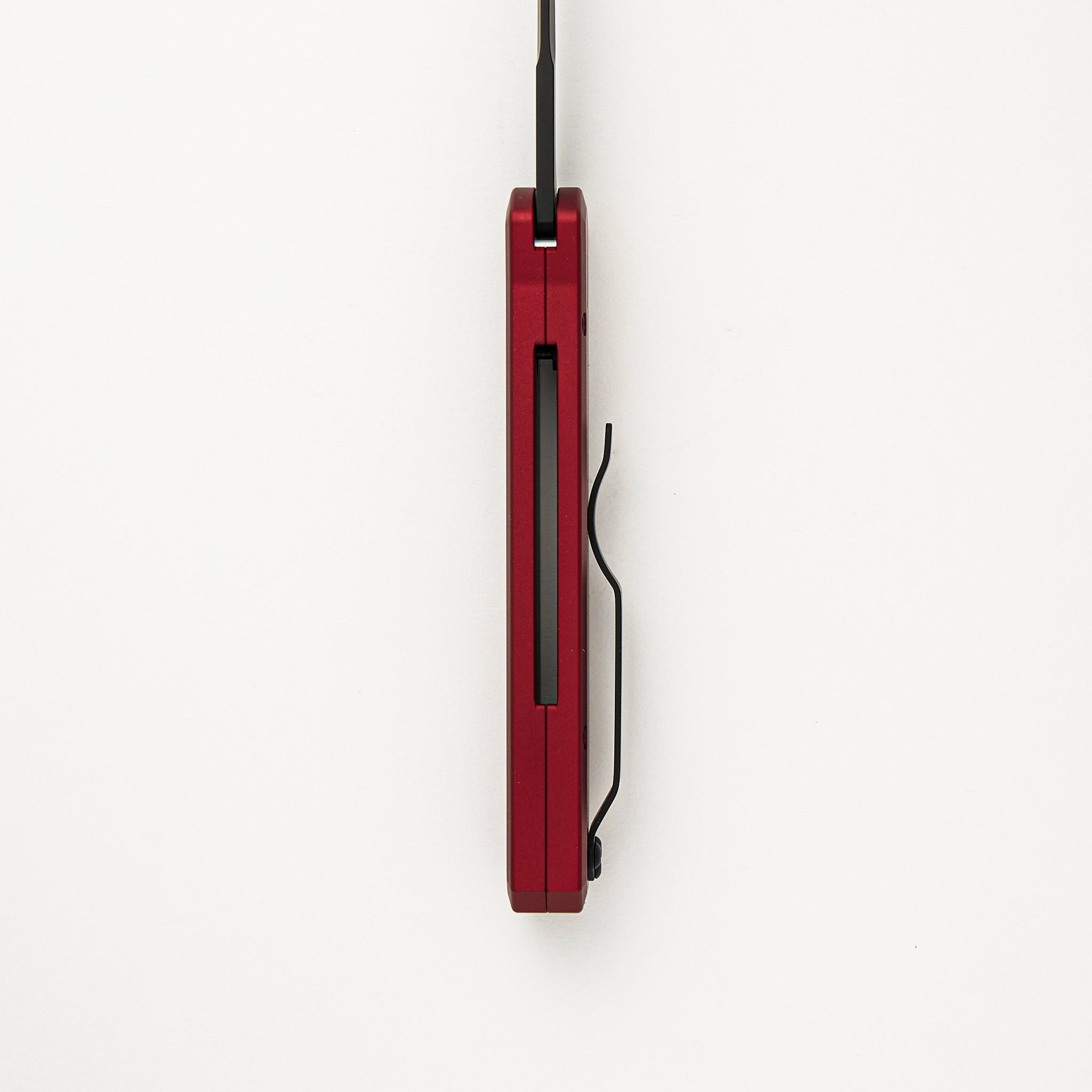 Godson – Solid Red Handle – Black DLC 154-CM Blade - 721-RED