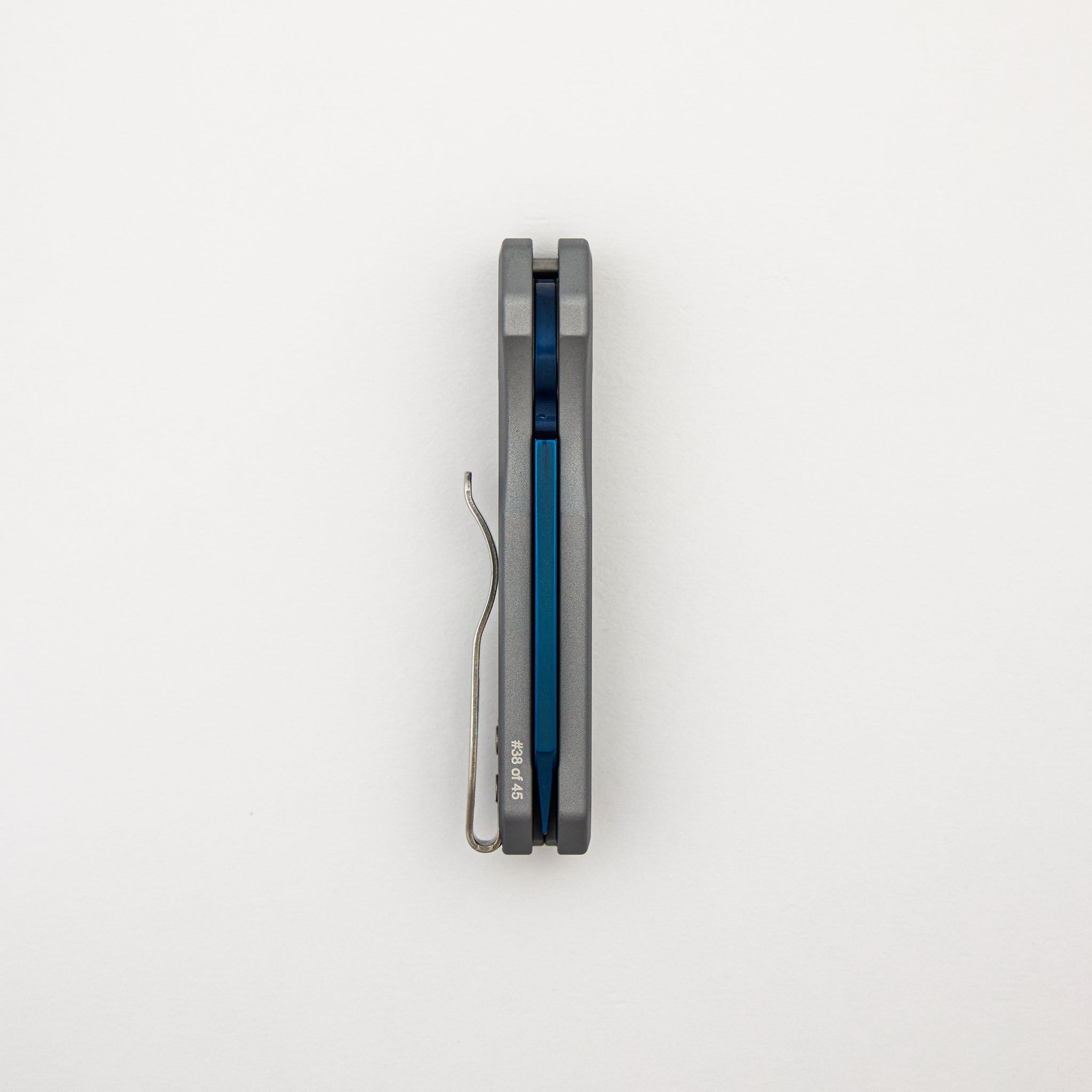 Runt 5 - CCKSF25.Runt.1 - "NEXUS" Grey Handle - Sapphire Blue 20-CV Reverse Tanto Blade