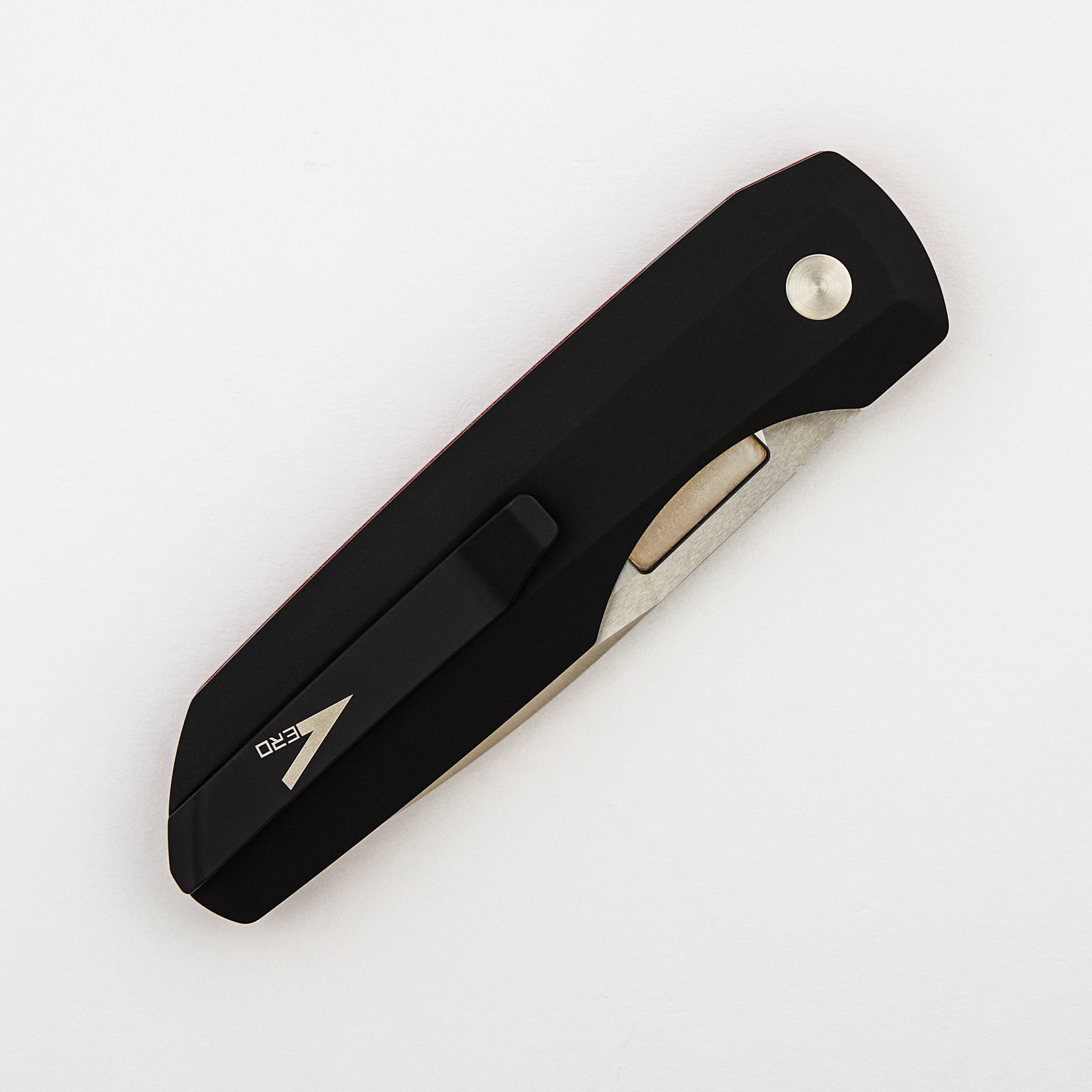 Synapse - CCKSF25.Vero.1 - Red Linen Micarta Lid W/ Black Aluminum Back - Machine Satin MagnaCut Blade (Vero Design)