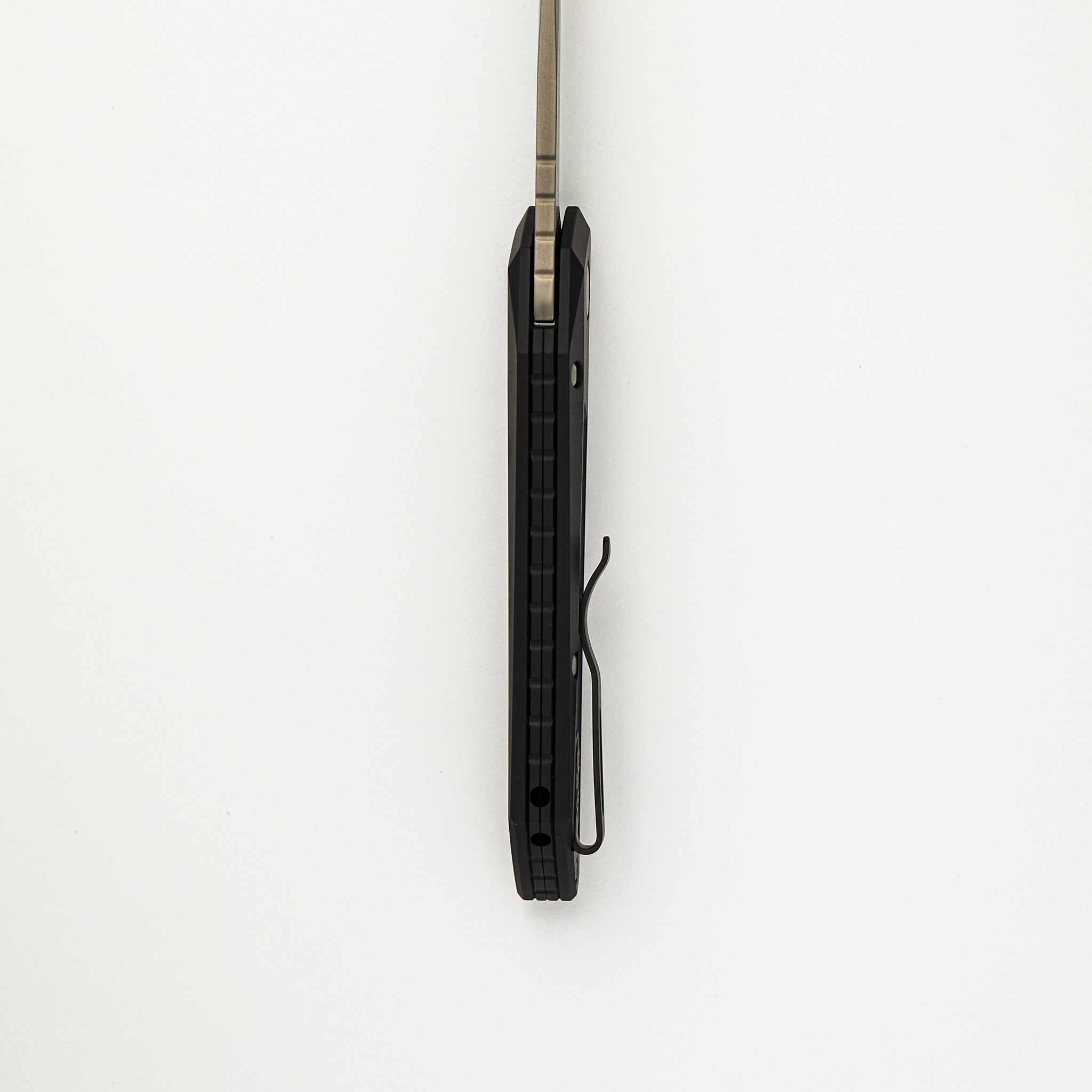 Oligarch Auto - Black Aluminum Handle - Smoky Grey DLC MagnaCut Blade - DS121 (Sinkevich Design)