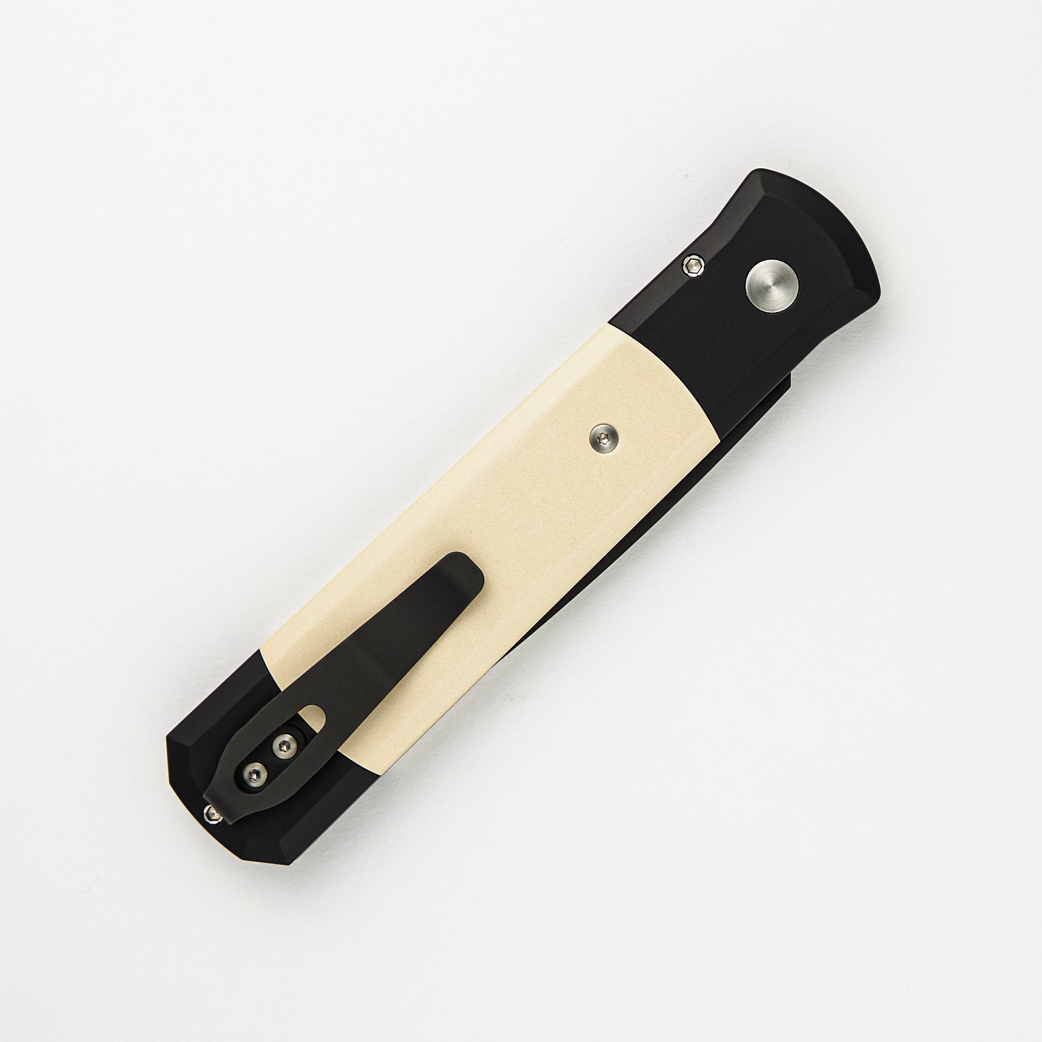 GODFATHER – "Tuxedo" Black Handle - 154-CM Blade - 952