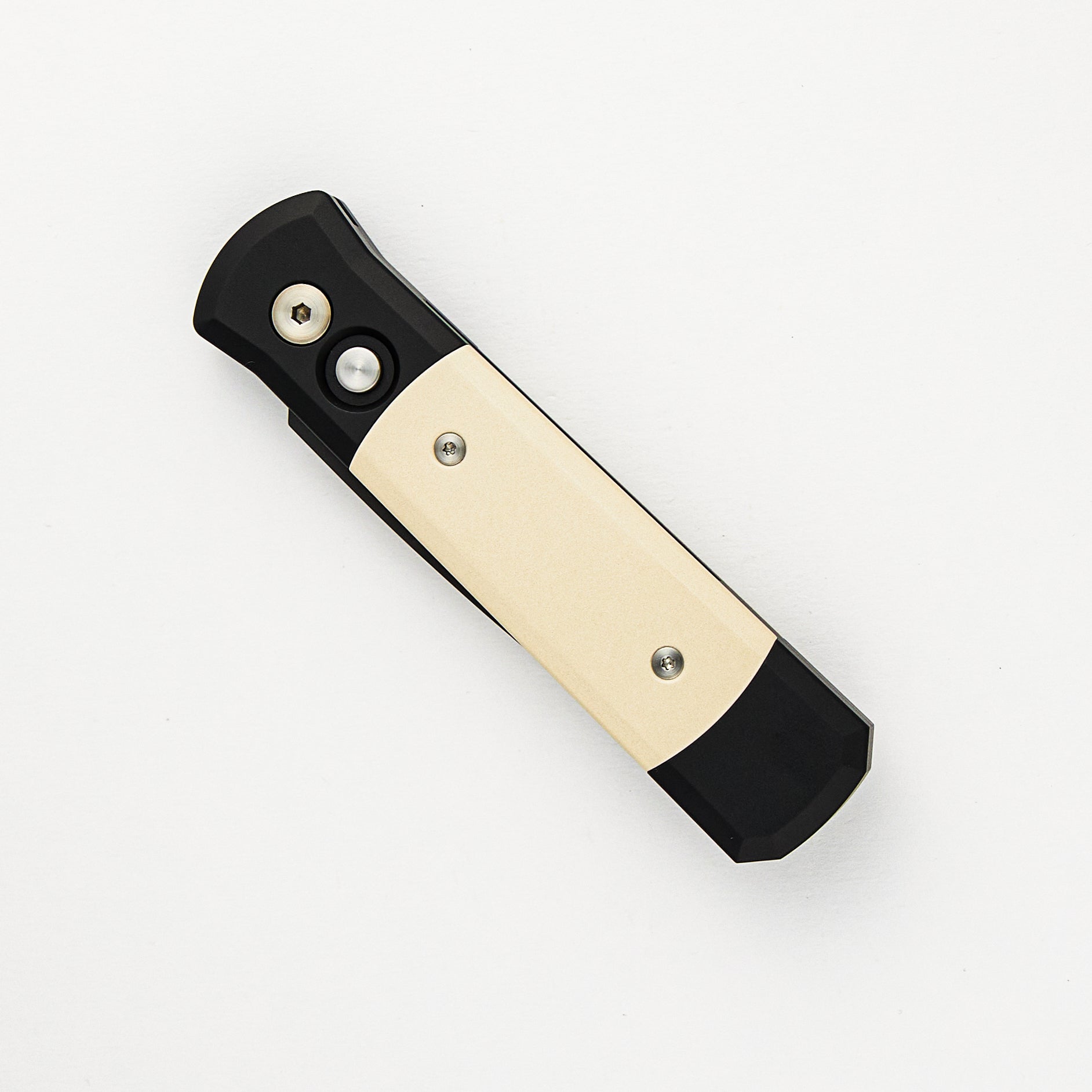 Godson – Tuxedo – Black Handle - Ivory Micarta – Black 154CM Blade 752