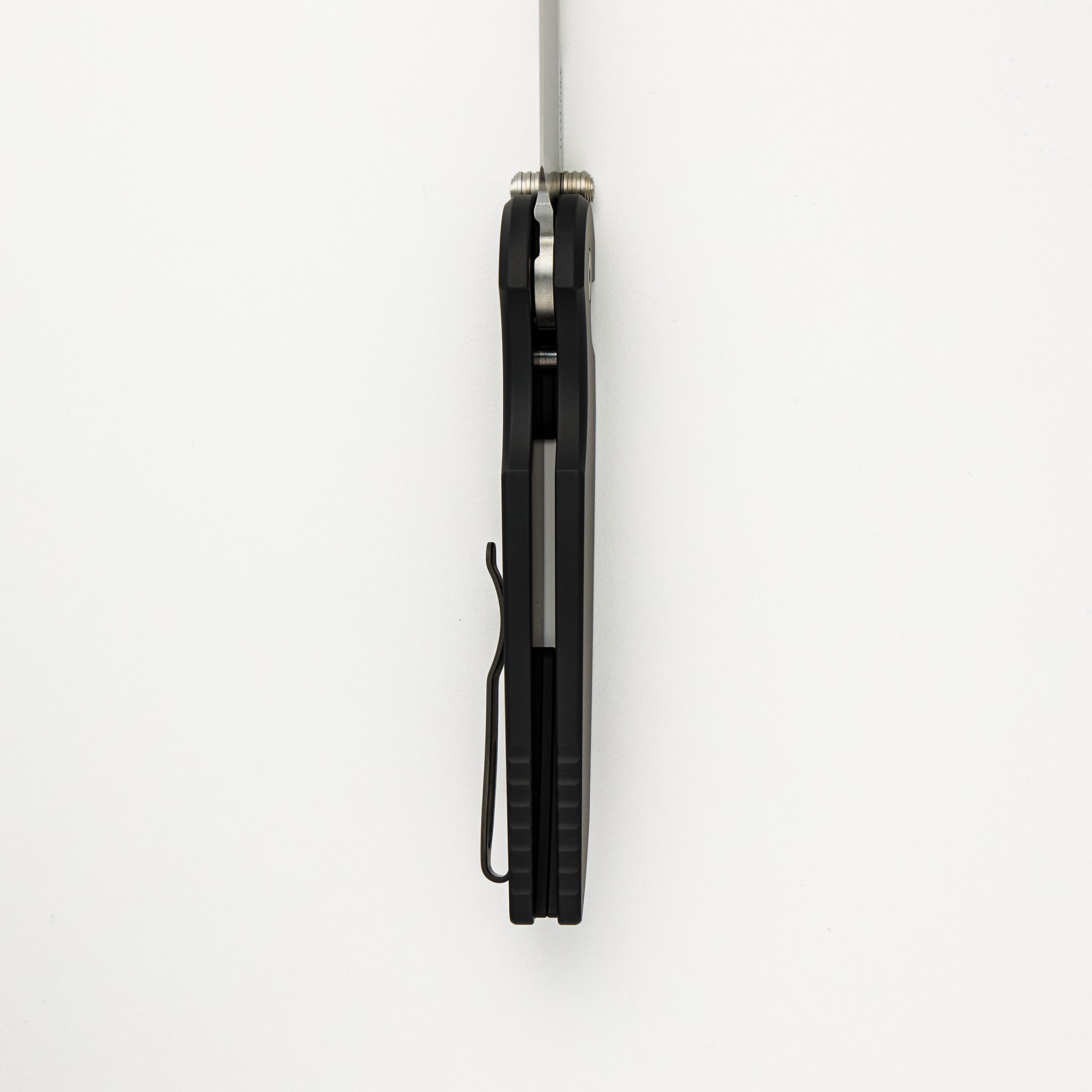 TR-3 Integrity - Black Aluminum Handle - S35VN Blade - INT101