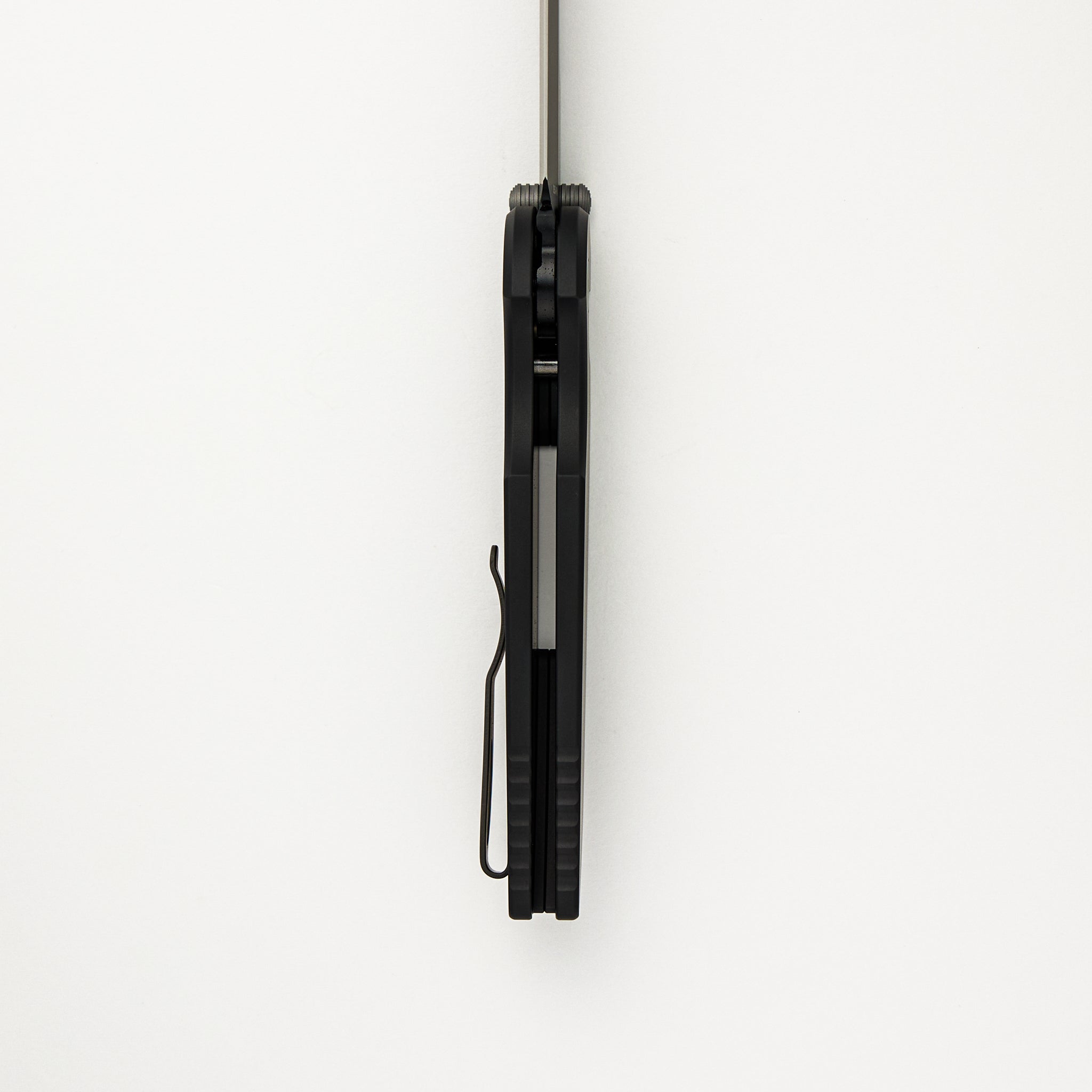 TR-3 Integrity - INT103 - Black Aluminum Handle - DLC Black S35VN Blade