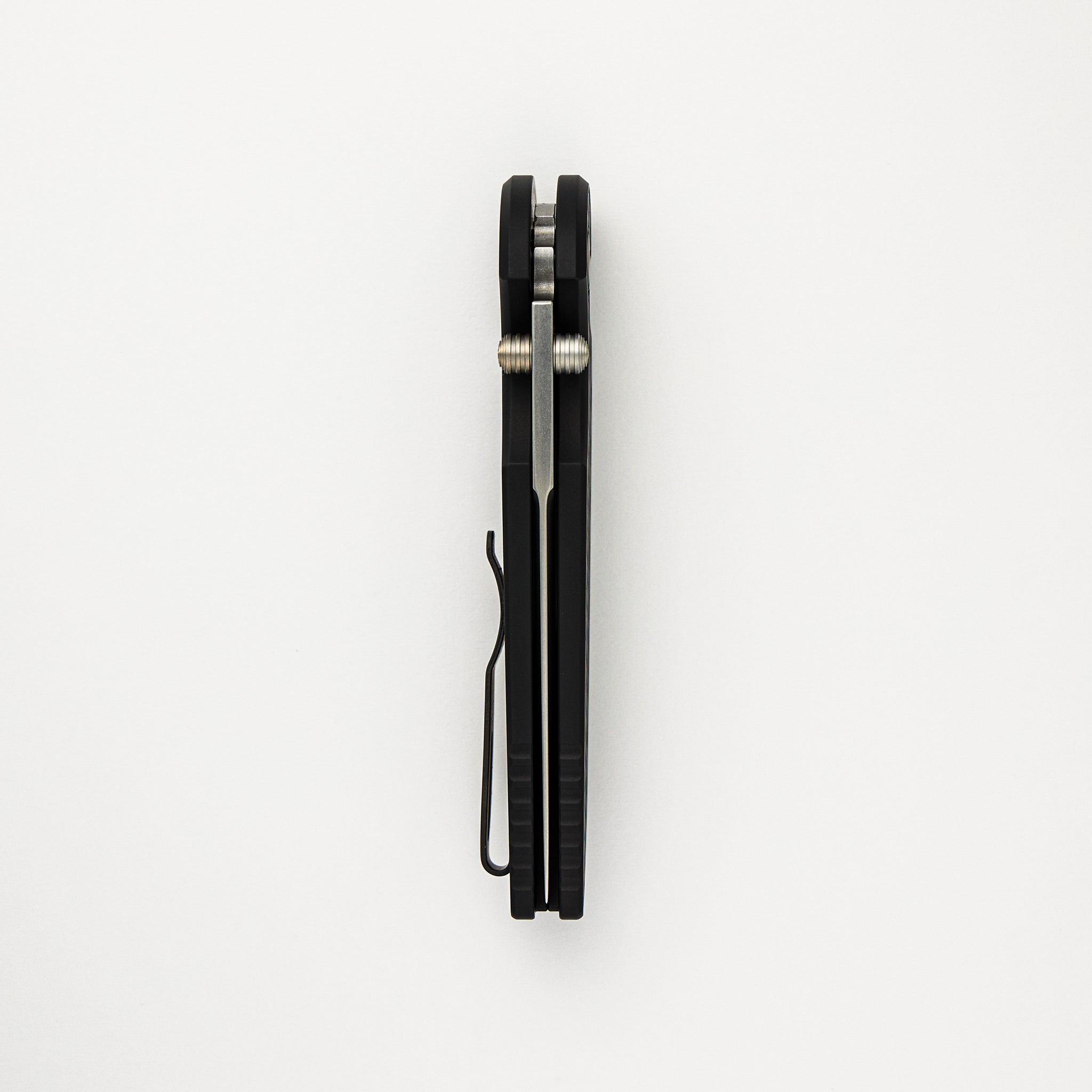 TR-3 Integrity - "Reptile" Textured Black Handle - S35VN Blade - INT105-REPTILE
