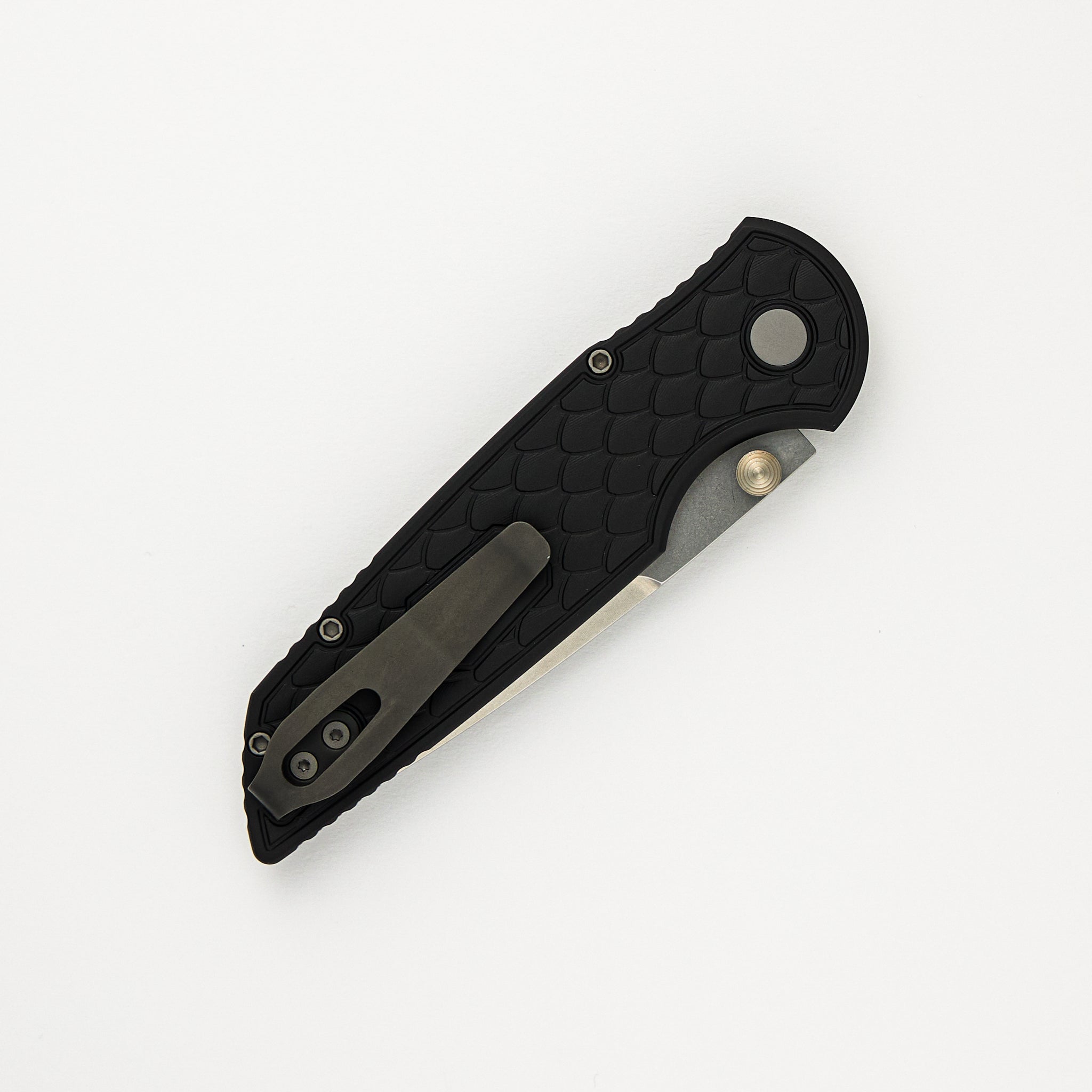 TR-3 Integrity - "Reptile" Textured Black Handle - S35VN Blade - INT105-REPTILE