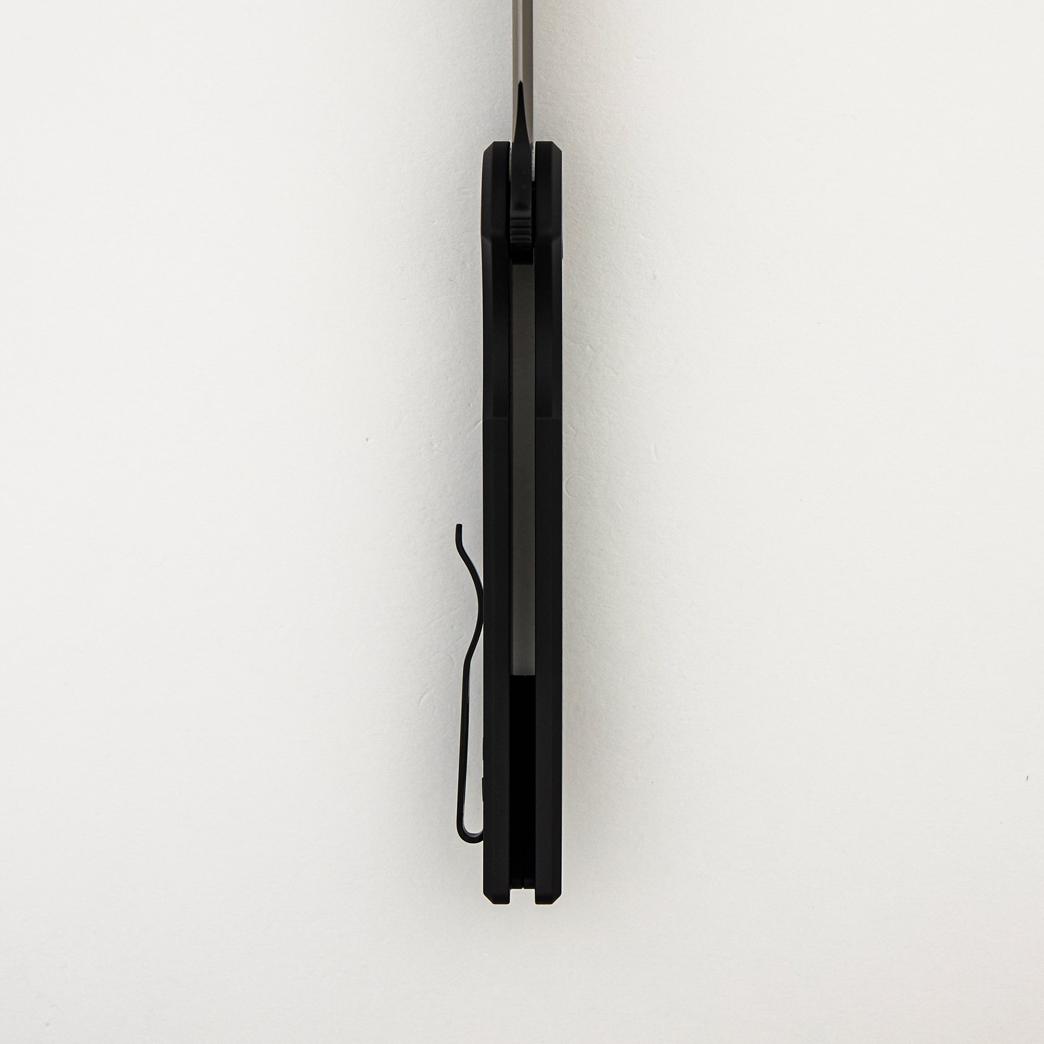 Mordax - MX106-NEXUS - Black "Nexus" Textured Handle - DLC Black MagnaCut Blade