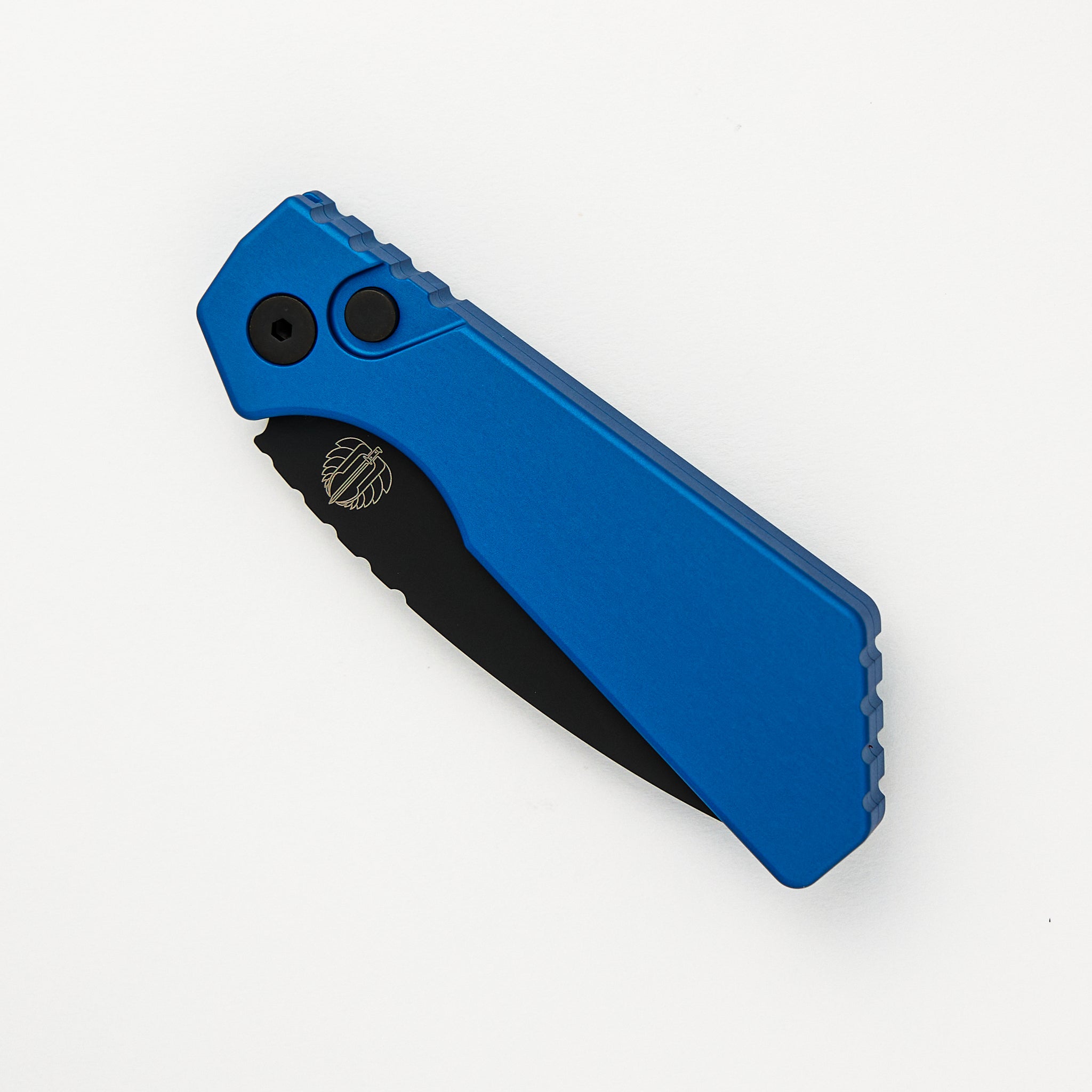 PT+ Auto PT203-BLUE – Blue Aluminum Handle - DLC Black MagnaCut Blade (Strider Design)