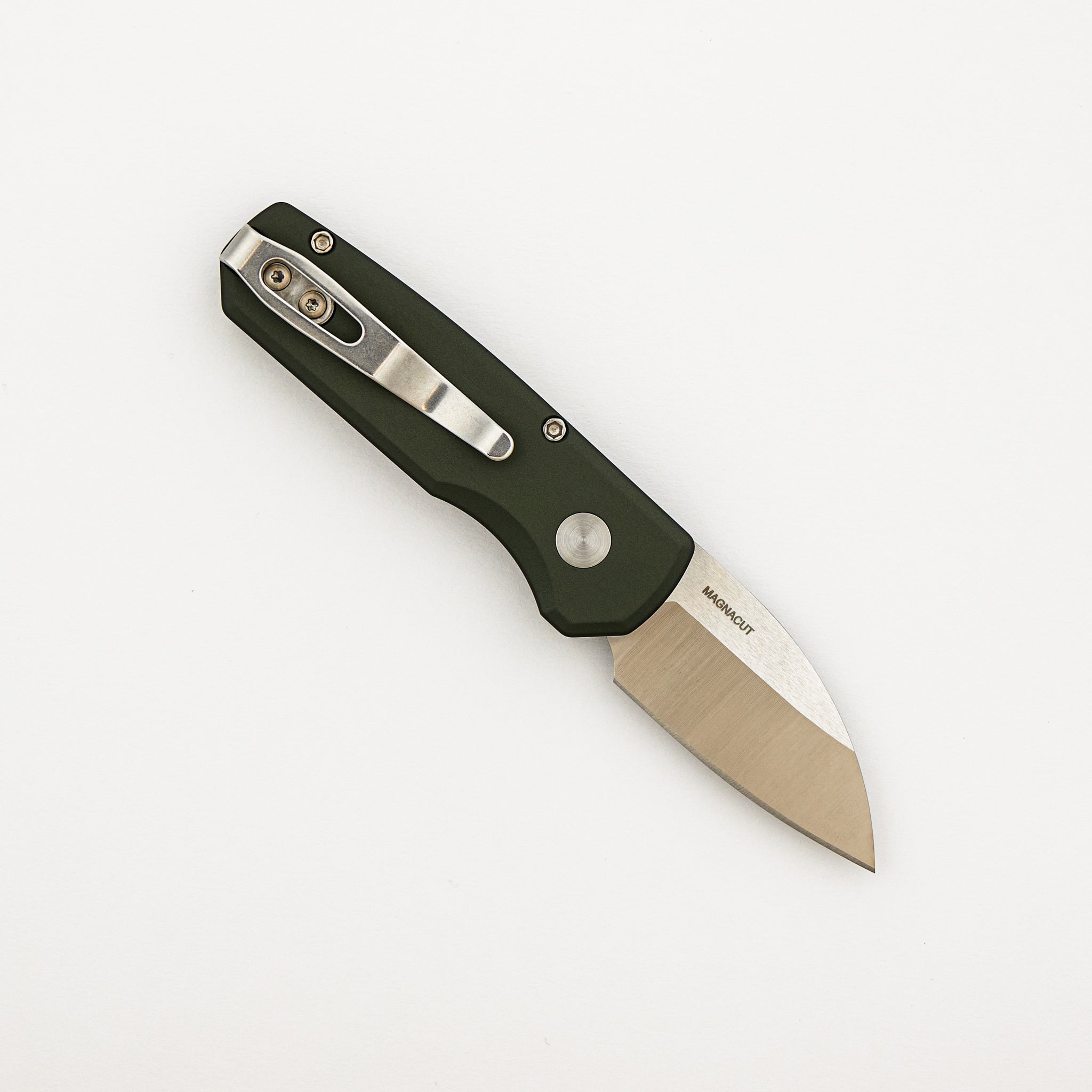 Runt 5 - R5300-LTD Green - Smooth Green Handle - Machine Satin MagnaCut Wharncliffe Blade - Pearl Button