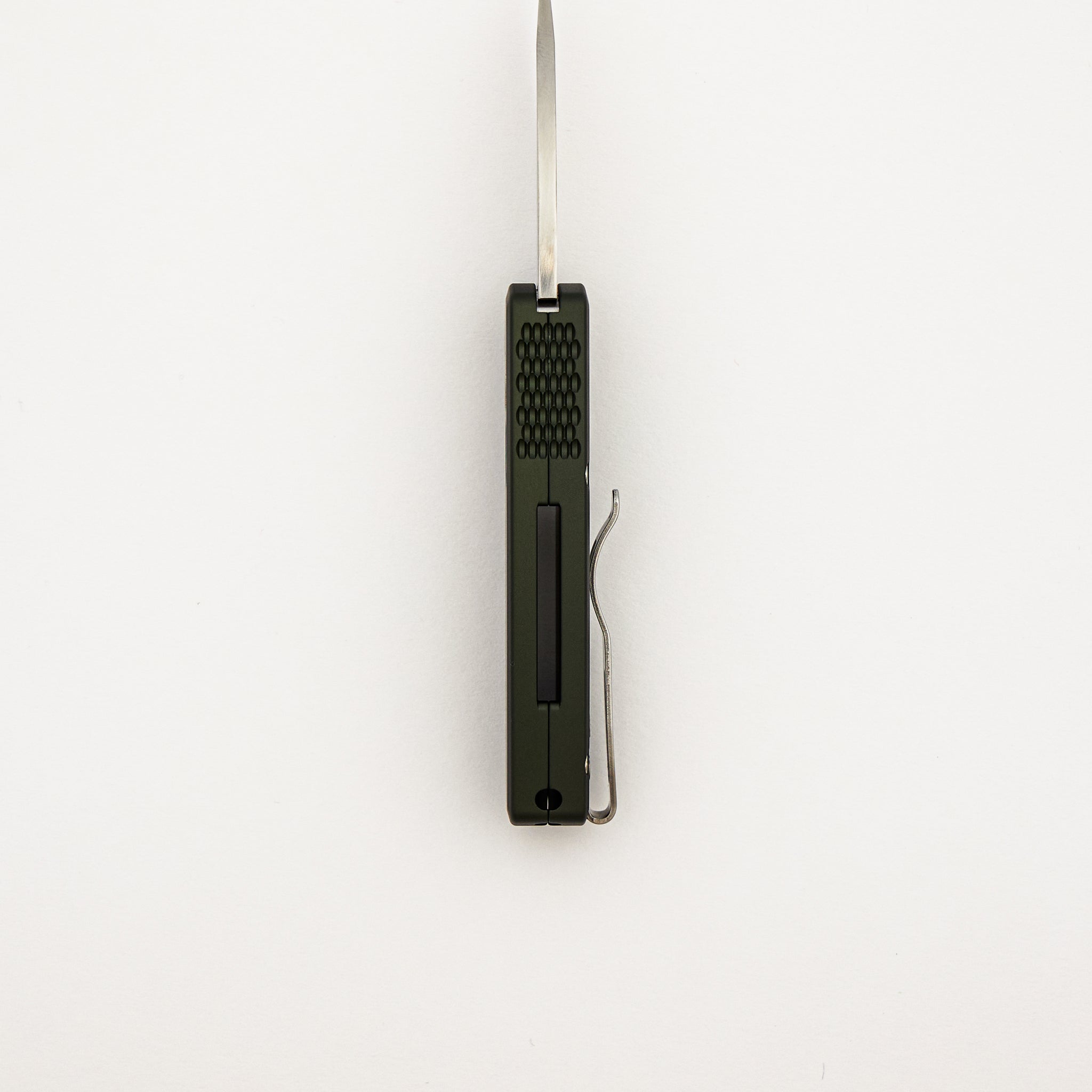 Runt 5 - R5300-LTD Green - Smooth Green Handle - Machine Satin MagnaCut Wharncliffe Blade - Pearl Button