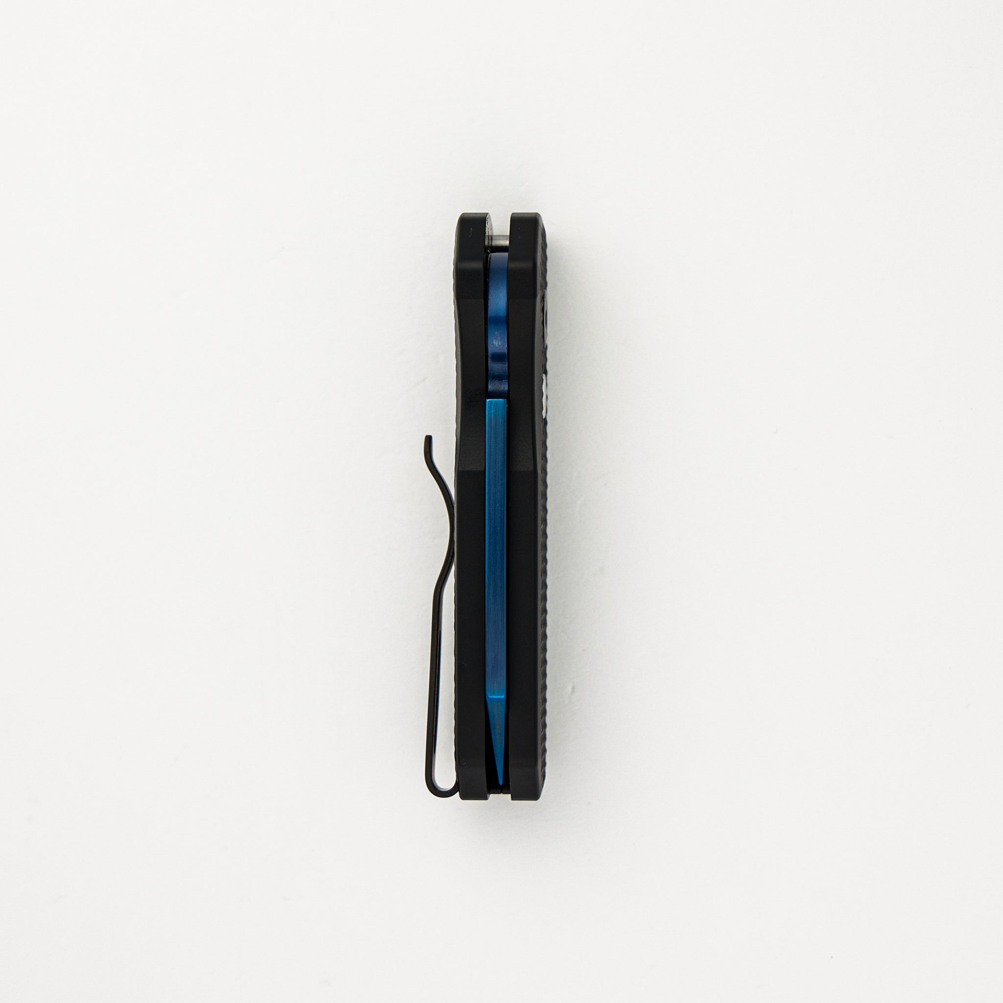Runt 5 – Black Textured Aluminum Handle - Sapphire Blue MagnaCut Reverse Tanto Blade - R5406-SB