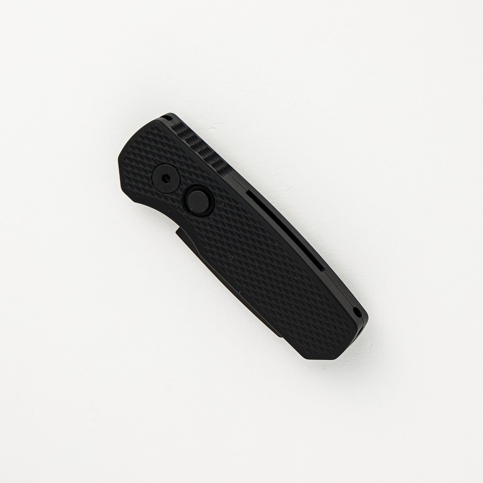 Runt 5 – Textured Black Aluminum Handle – DLC Black Magnacut Reverse Tanto Blade – R5406